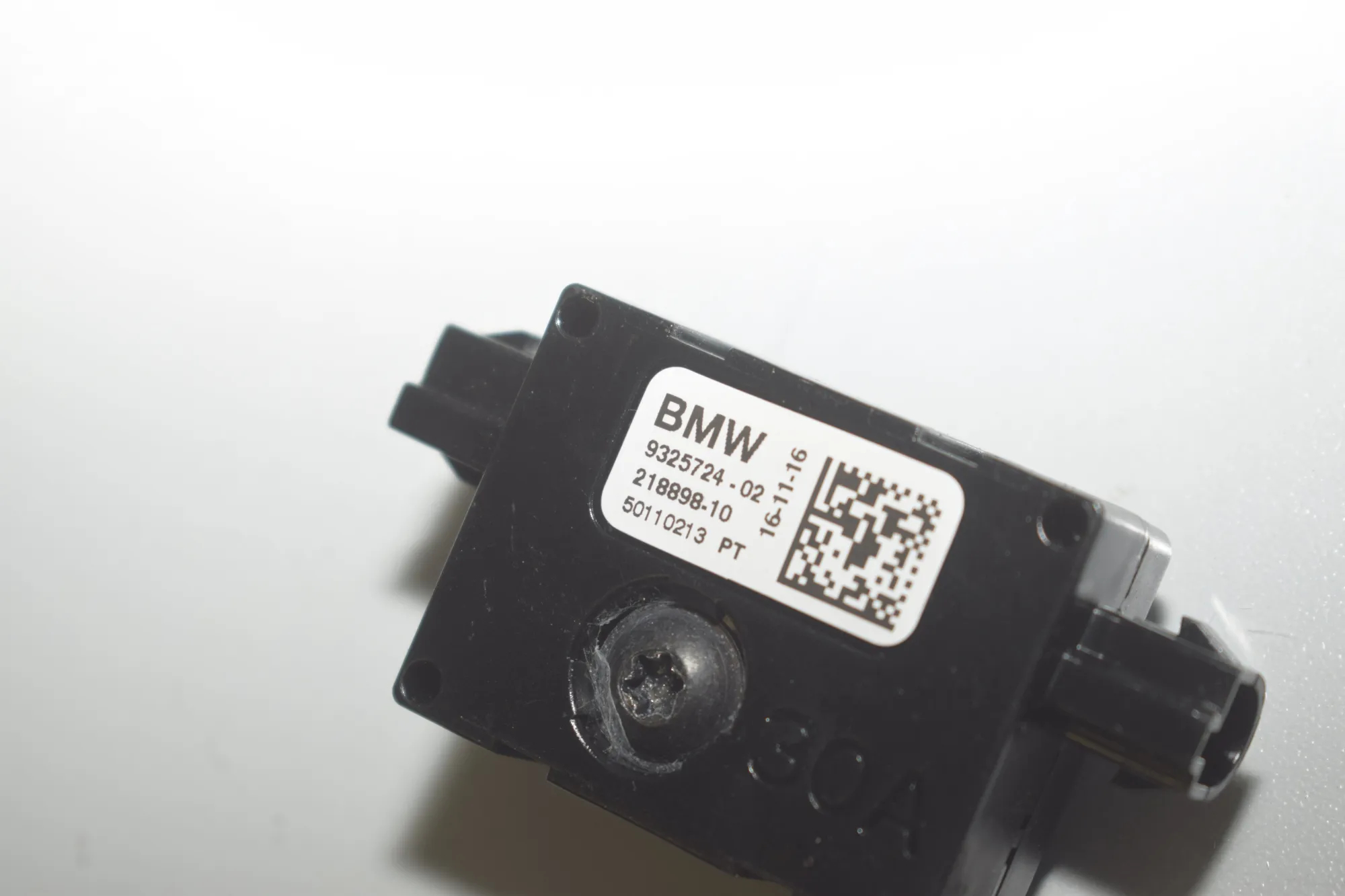 Antenna – OEM 9325724 · BMW 7 (G11, G12) 730 d, Ld 2016 – 4