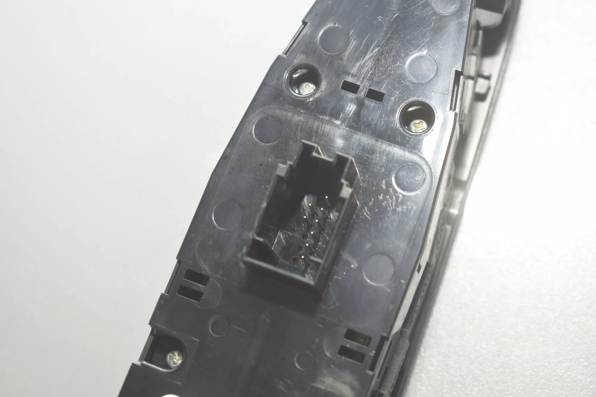 Front Left Door Window Switch – OEM 9382502 · BMW 7 (G11, G12) 730 d, Ld 2016 – 4