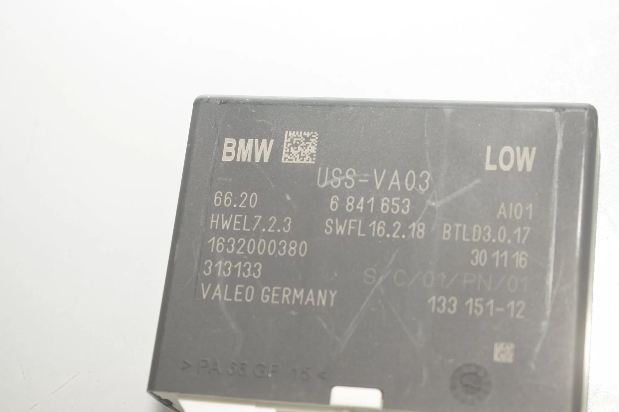PDC Parking Sensor Control Unit – OEM 6841653 · BMW 7 (G11, G12) 730 d, Ld 2016 – 4