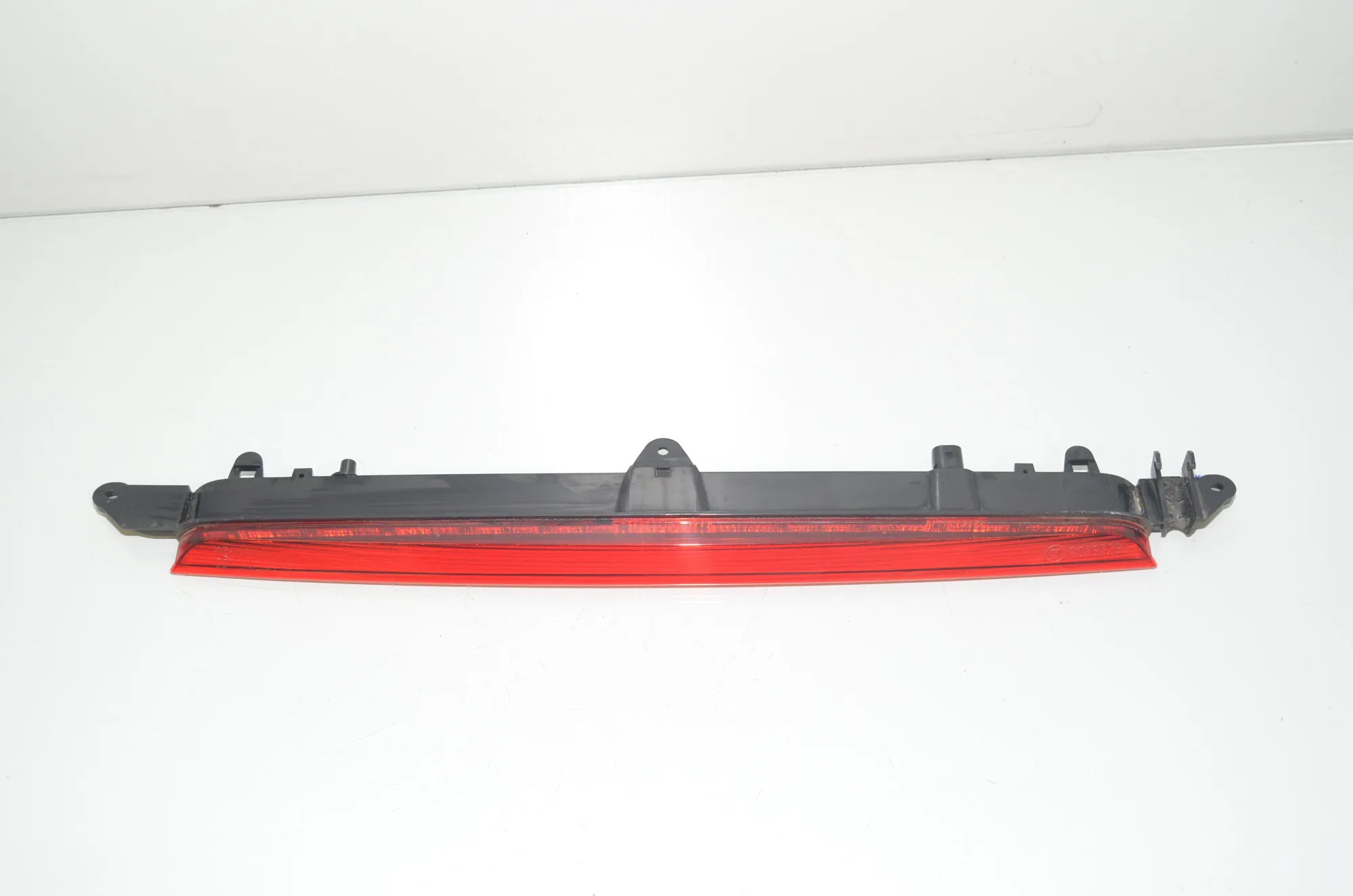 Rear Third Brake Stop Light – OEM 7304040 · BMW i3 (I01) Hybrid 2018