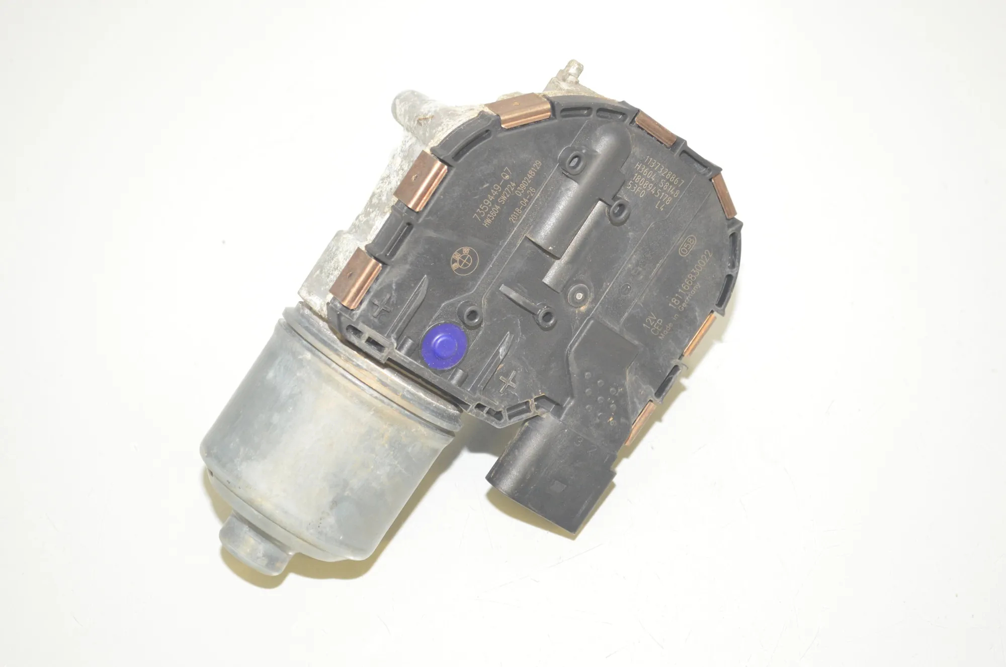 Front Windshield Wiper Mechanism Motor – OEM 7359449 · BMW i3 (I01) Hybrid 2018 – 3