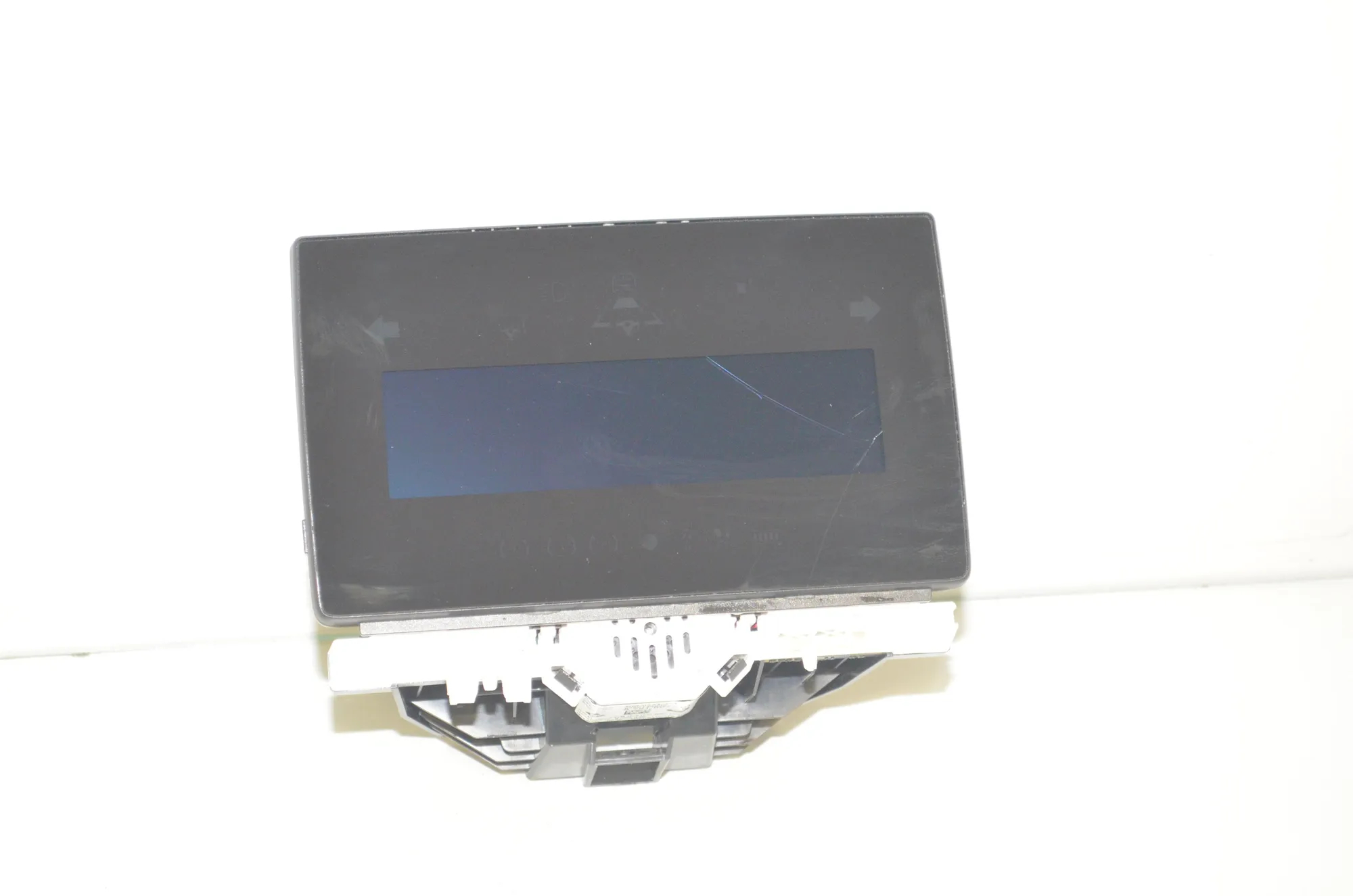 Instrument Cluster Speedometer – OEM 8791807 · BMW i3 (I01) Hybrid 2018