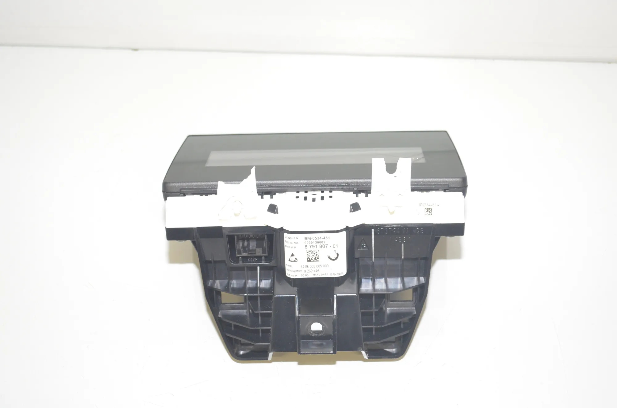 Instrument Cluster Speedometer – OEM 8791807 · BMW i3 (I01) Hybrid 2018 – 3