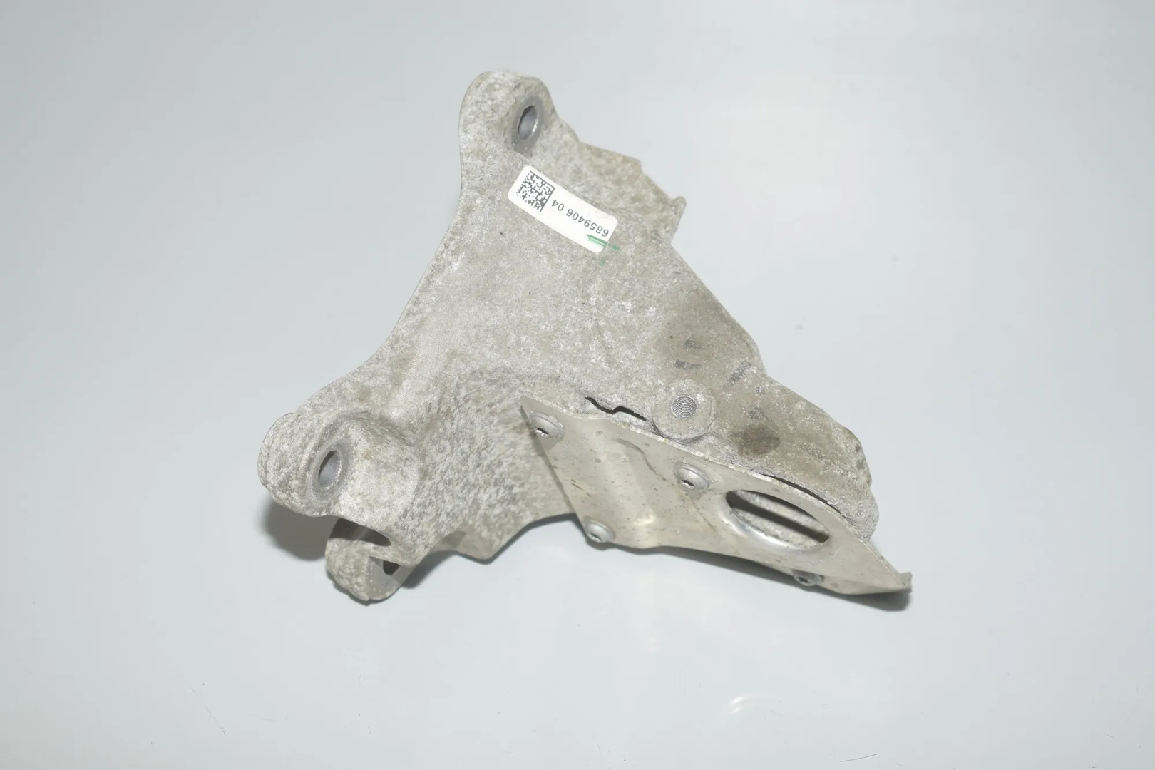 Right Side Engine Bracket – OEM 6859416 · BMW 2 Cabrio (F23) 220 i 2017 – 3