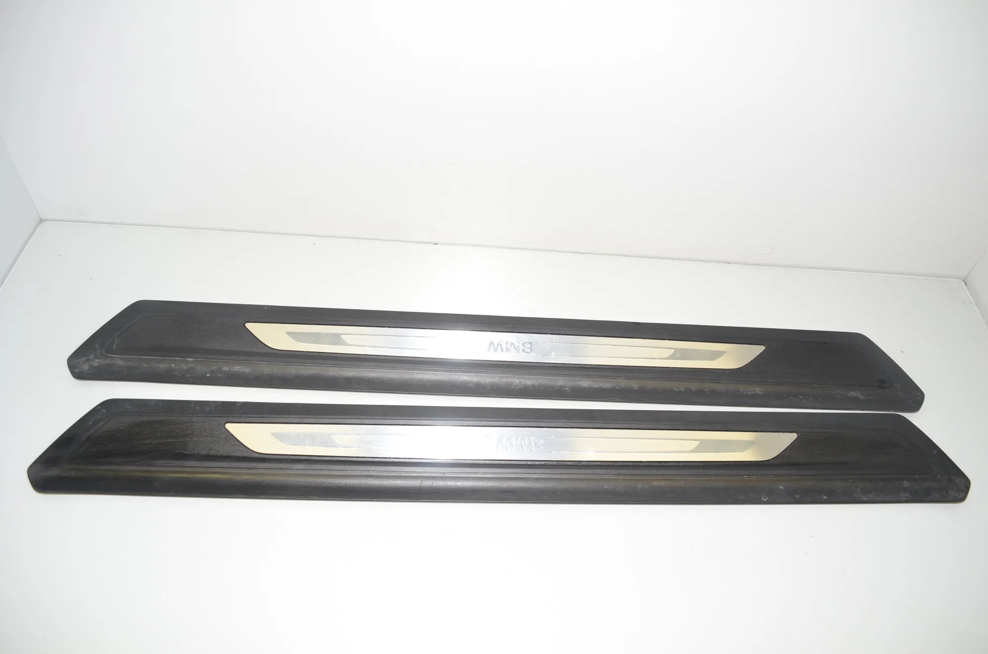 Door Sill Trim Kit – OEM 8938065 · BMW 4 Cabrio (F33, F83) 420 i 2017 – 2