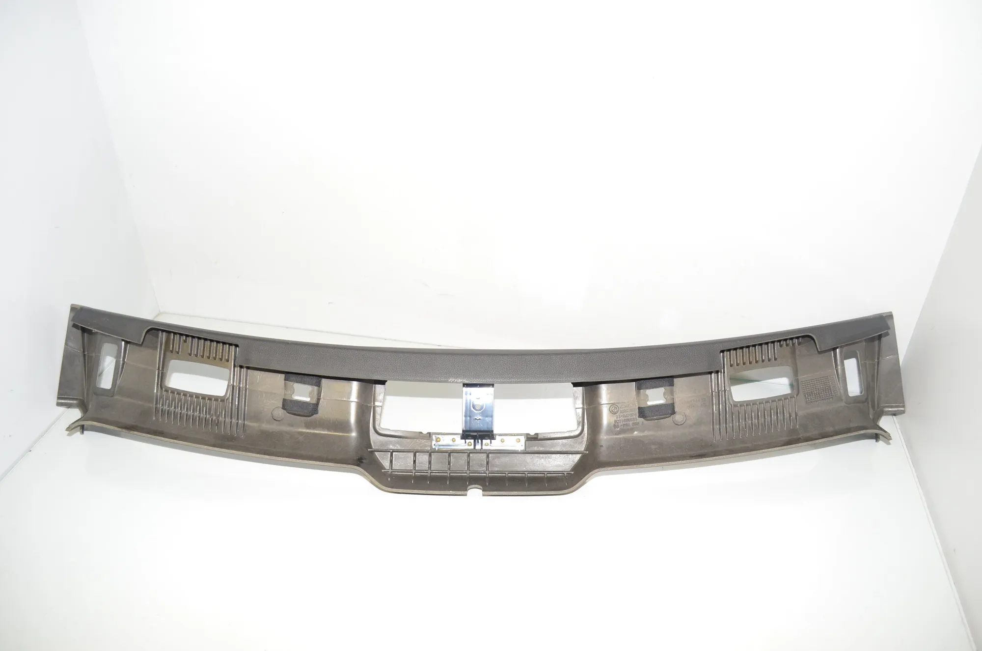 Windshield Top Trim – OEM 7328736 · BMW 4 Cabrio (F33, F83) 420 i 2017 – 4