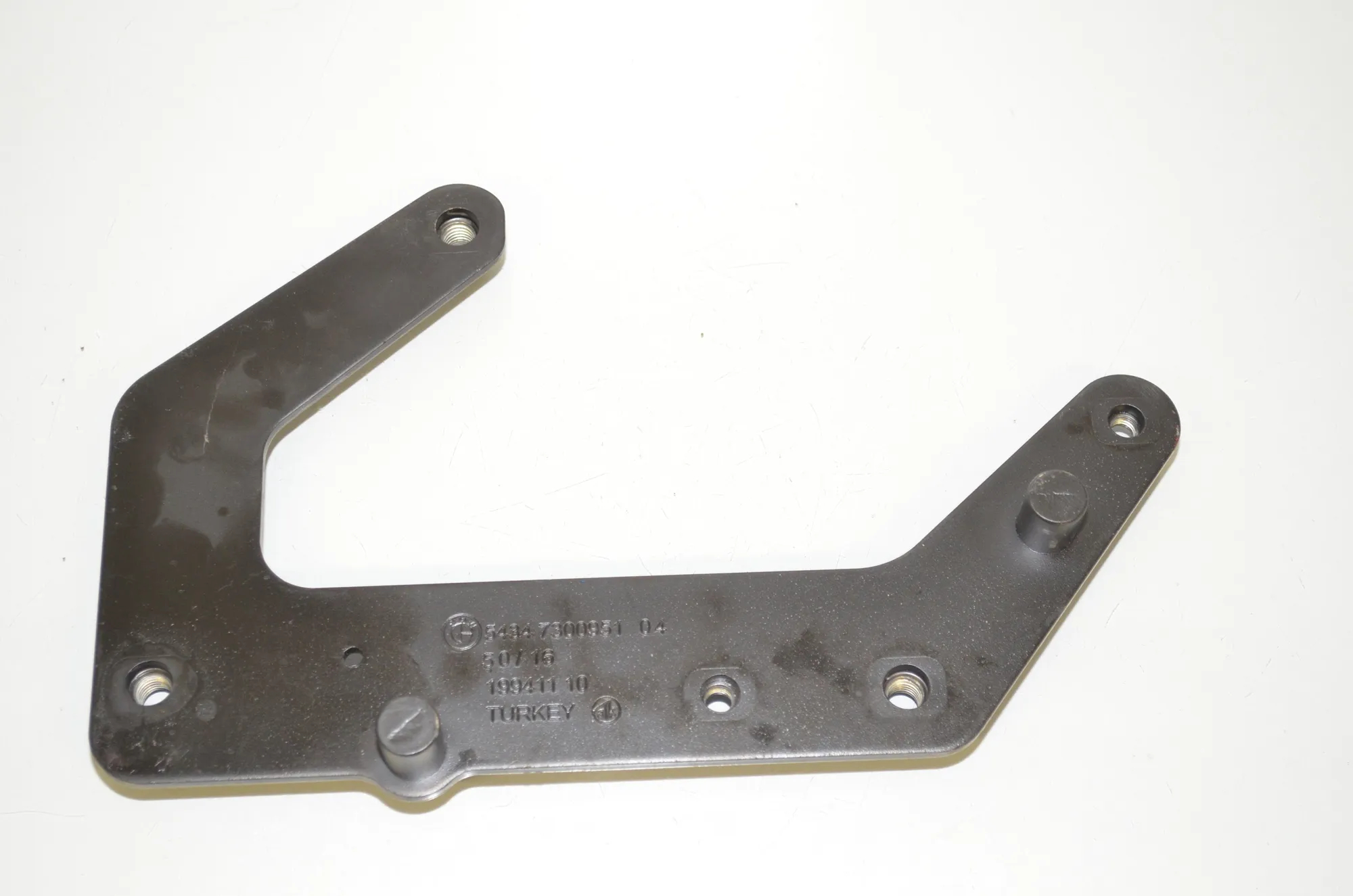 Bracket – OEM 7300951 · BMW 2 Cabrio (F23) 220 i 2017