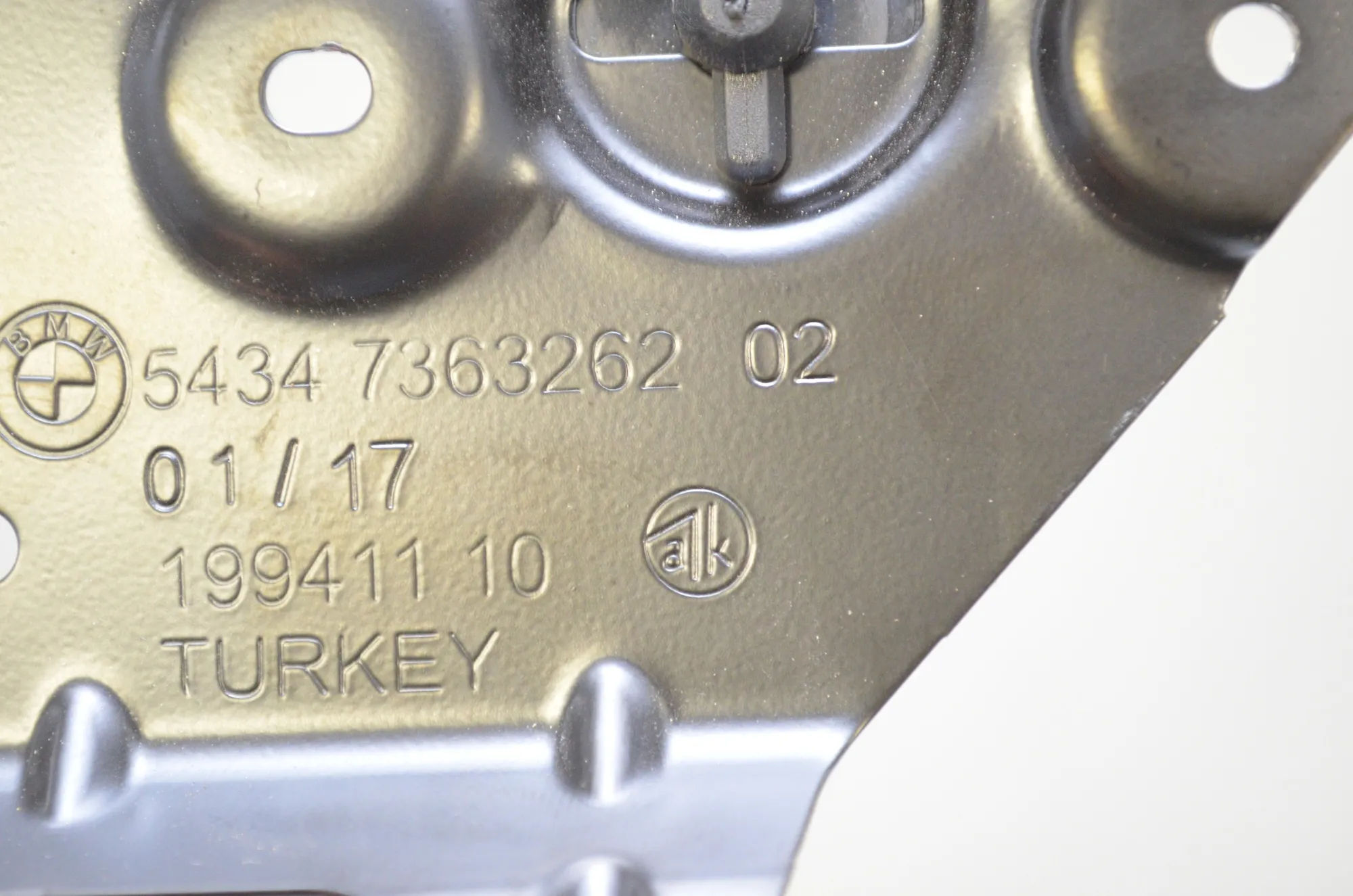 Bracket – OEM 7363262 · BMW 2 Cabrio (F23) 220 i 2017 – 5