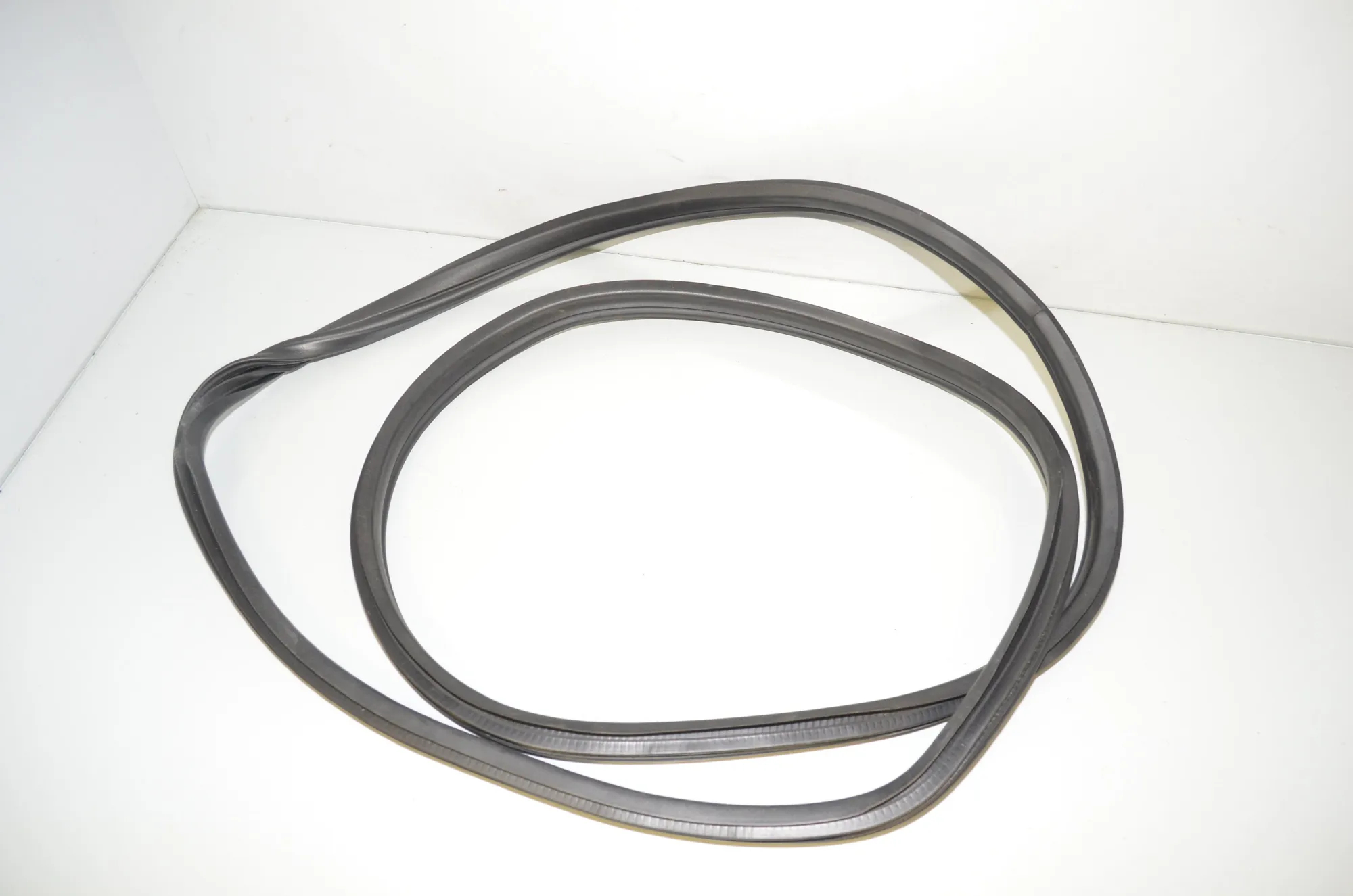 Rear Left Door Seal Rubber – OEM 7221843 · BMW X6 (E71, E72) M 50 d 2013 – 4
