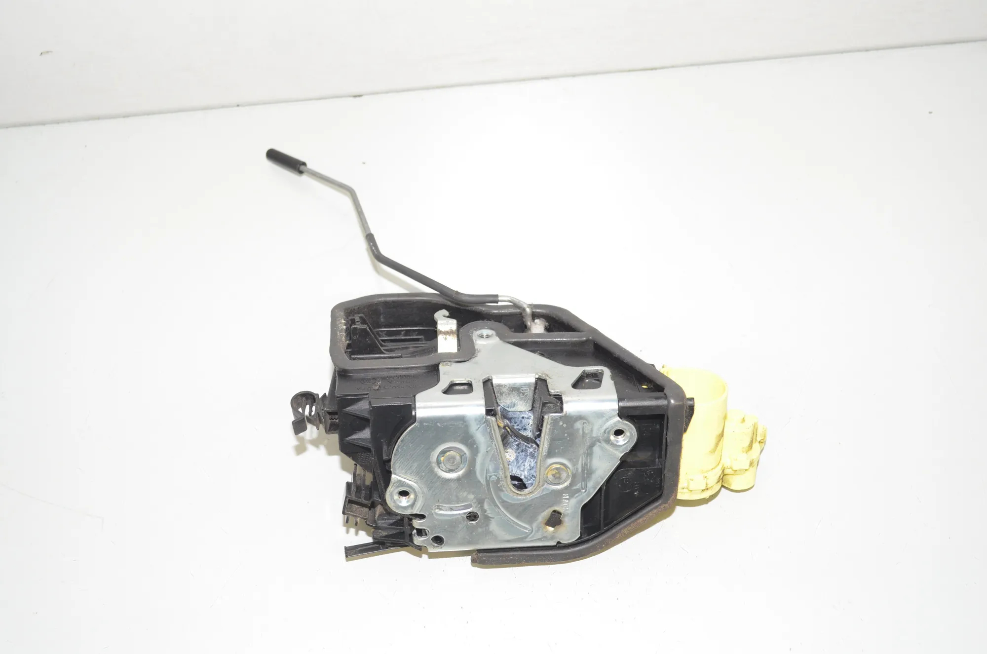 Front Right Door Lock – OEM 7318422 · BMW X6 (E71, E72) M 50 d 2013