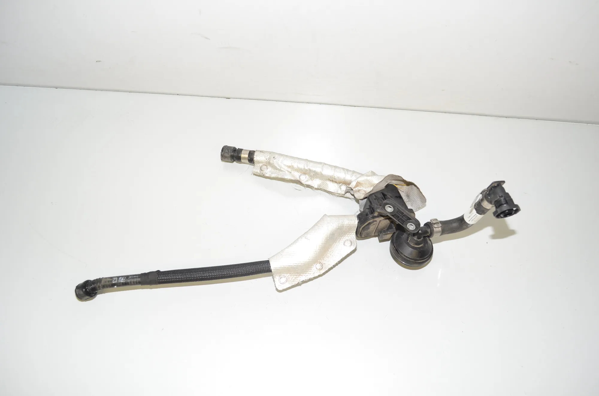 Other Engine Compartment Parts – OEM 8544835 · BMW i3 (I01) Hybrid 2018 – 4
