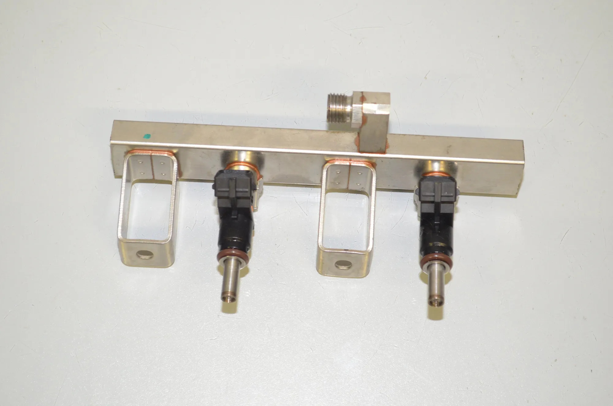 Fuel Rail – OEM 8529936 · BMW i3 (I01) Hybrid 2018