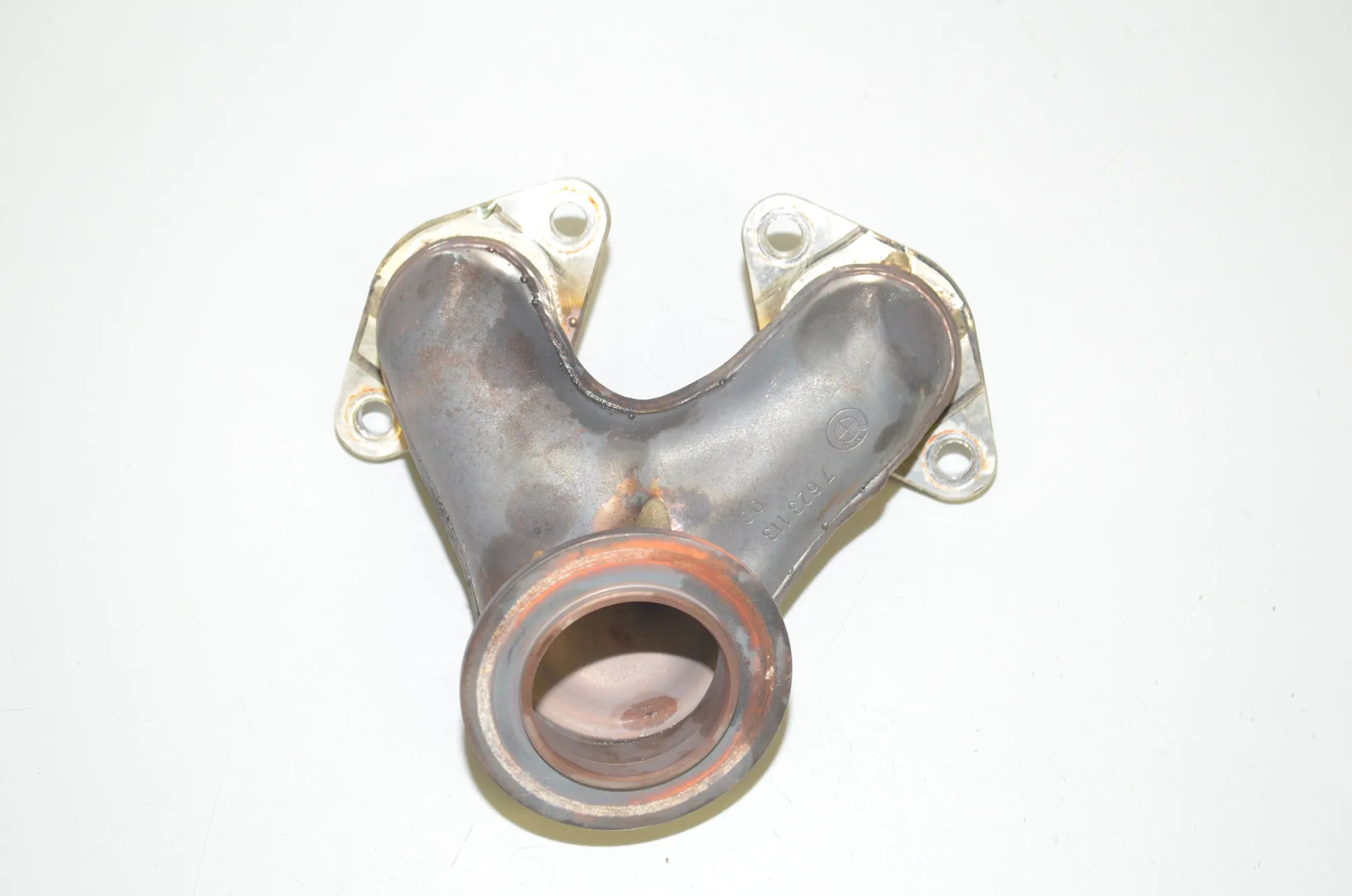 Exhaust Manifold – OEM 7623113 · BMW i3 (I01) Hybrid 2018 – 2