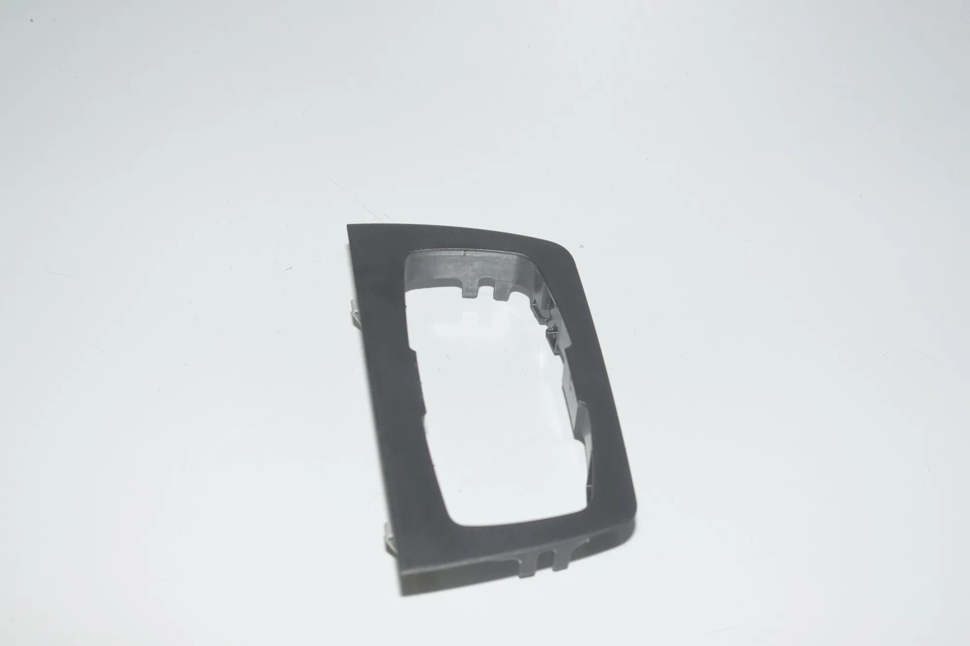 Headlight Switch Trim – OEM 9218531 · BMW 4 Cabrio (F33, F83) 420 i 2017 – 2