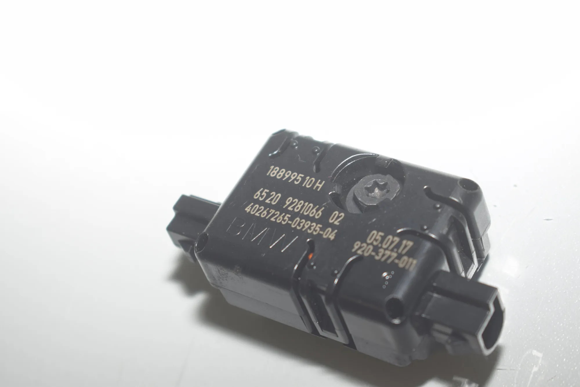 Antenna Amplifier – OEM 9281066 · BMW 4 Cabrio (F33, F83) 420 i 2017 – 4