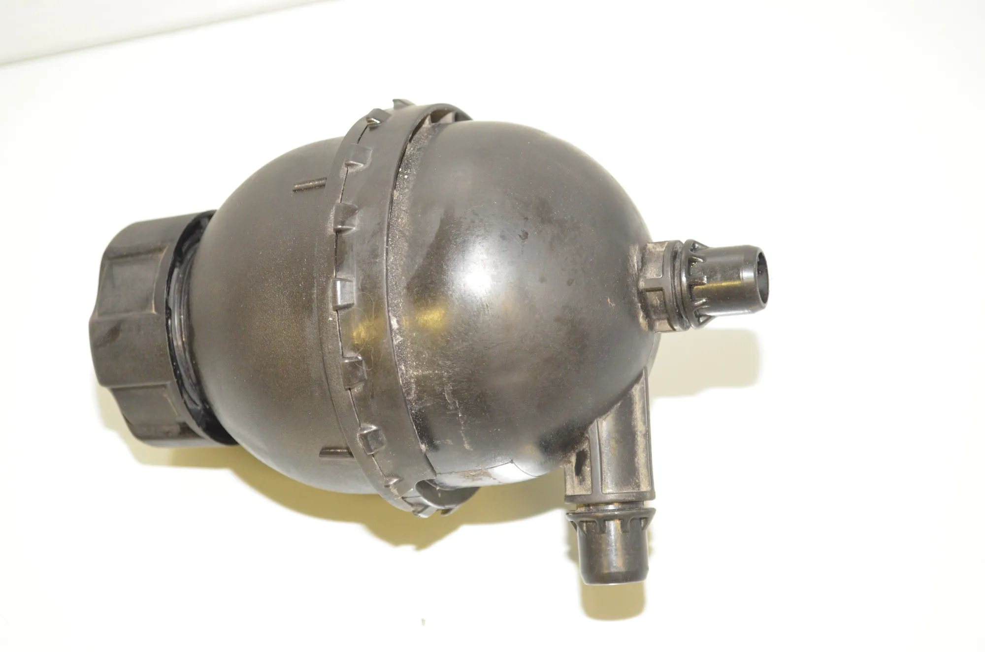 Expansion Tank – OEM 7604431 · BMW i3 (I01) Hybrid 2018 – 2