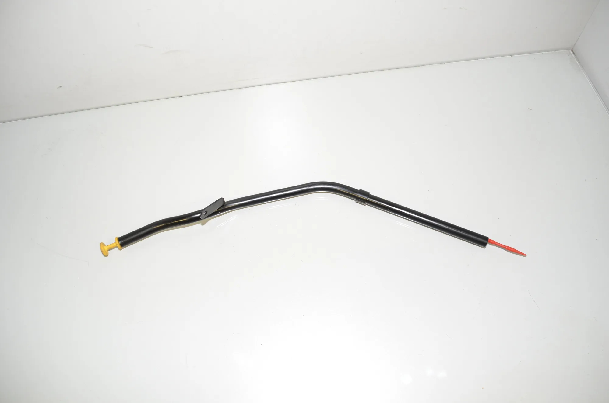 Oil Dip Stick – OEM 8528936 · BMW i3 (I01) Hybrid 2018 – 2