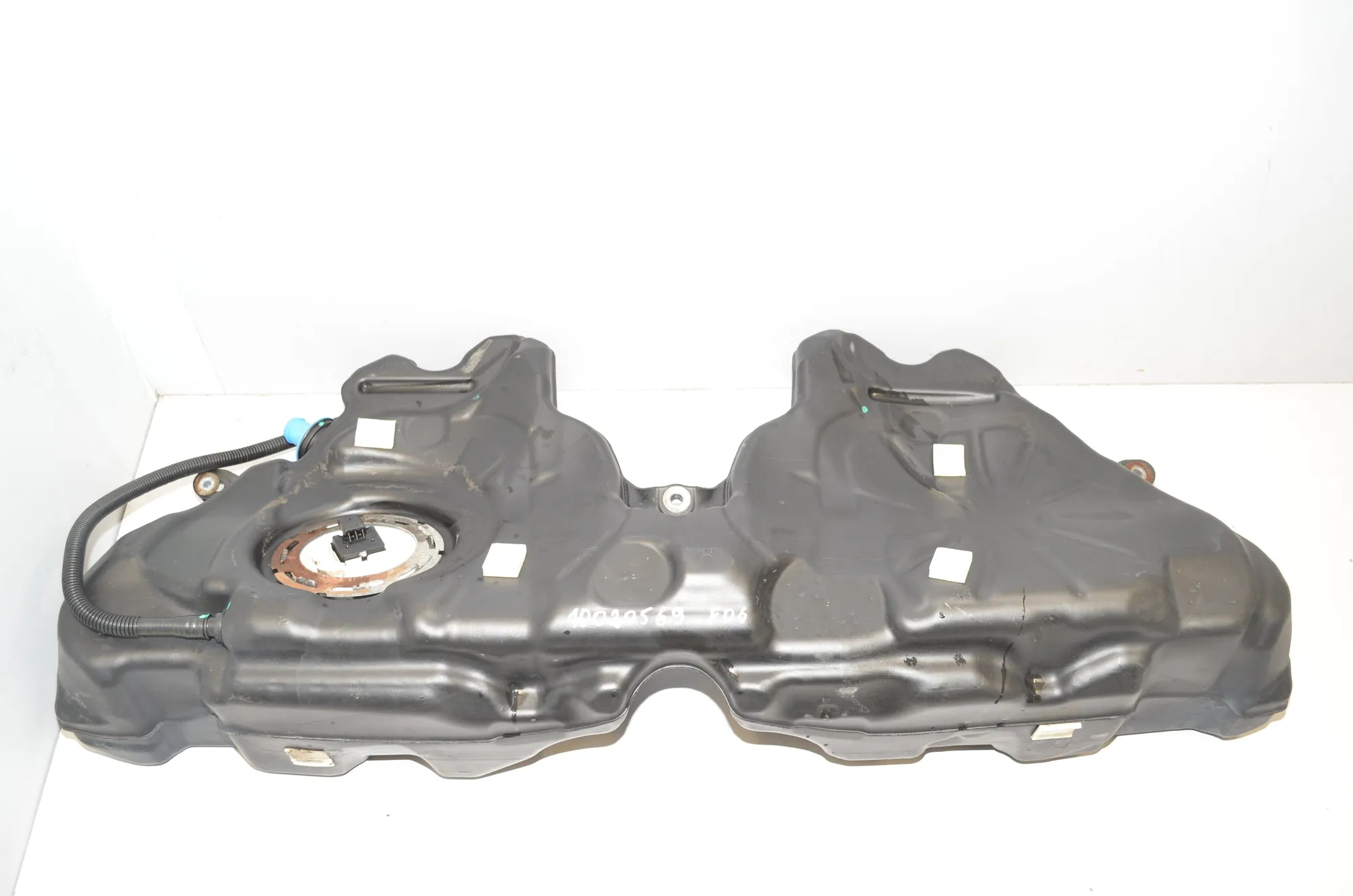 Fuel Tank – OEM 7308490 · BMW 6 Gran Coupe (F06) 650 i xDrive 2013 – 3