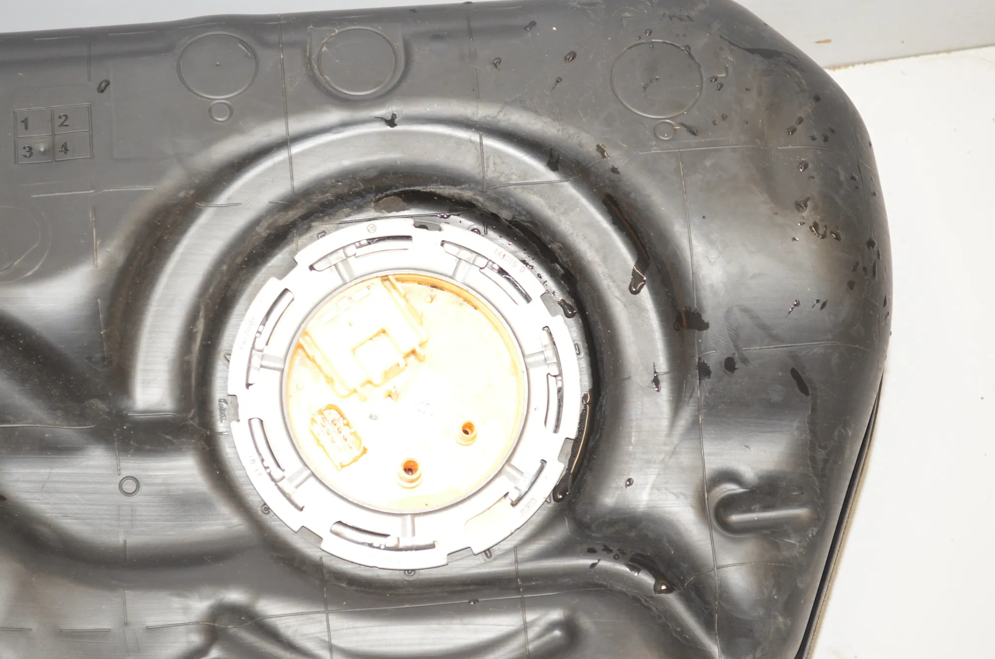 Fuel Tank – OEM 7411798 · BMW 7 (G11, G12) 730 d, Ld 2016 – 4