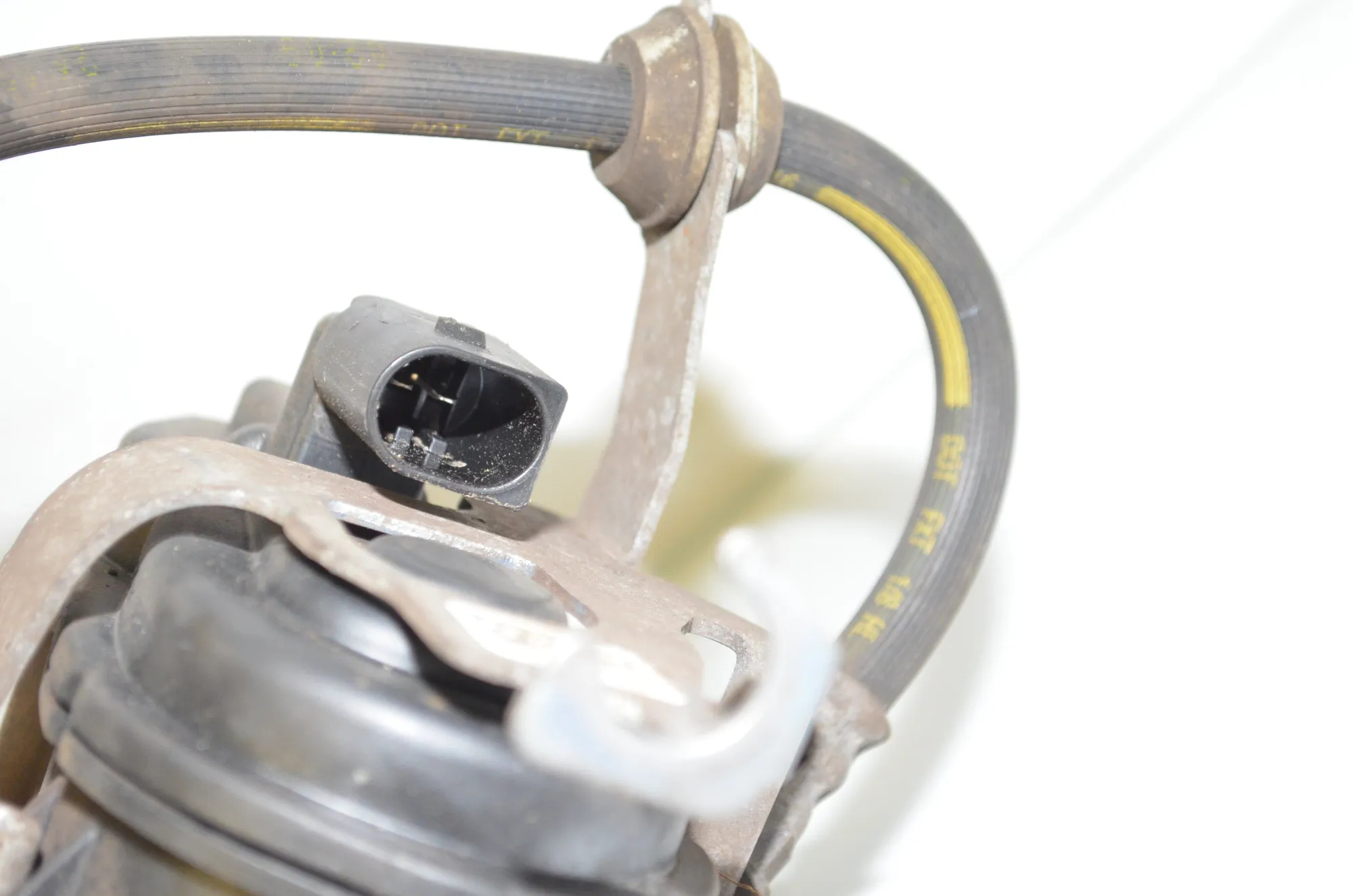 Rear Left Brake Caliper – OEM 6870571 · BMW 7 (G11, G12) 730 d, Ld 2016 – 3