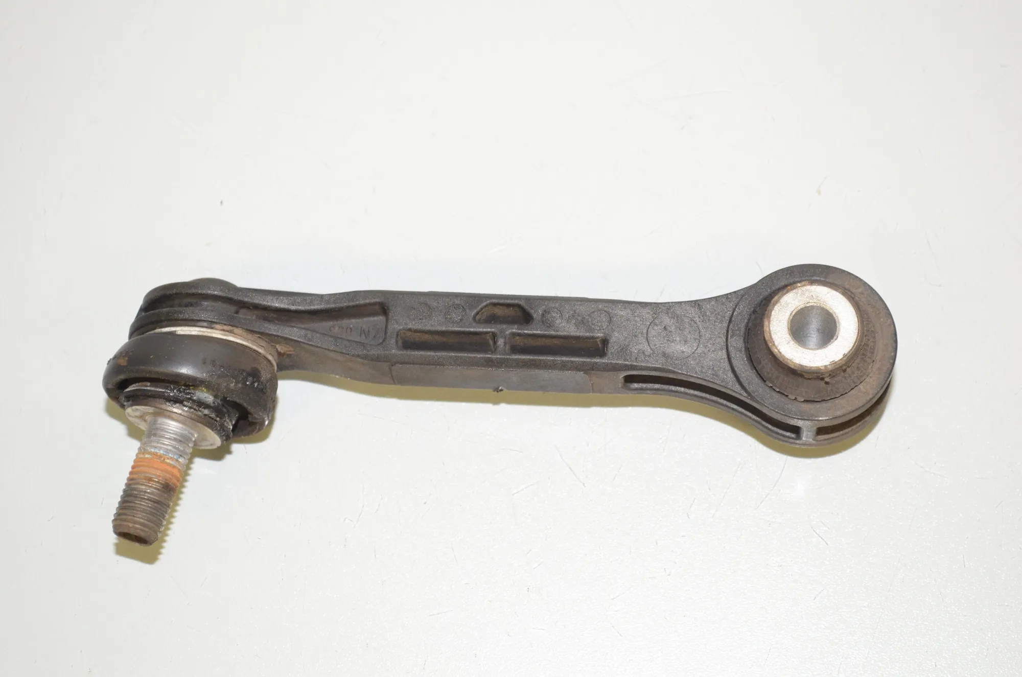 Rear Right Stabilizer Link – OEM 6861482 · BMW 7 (G11, G12) 730 d, Ld 2016 – 4