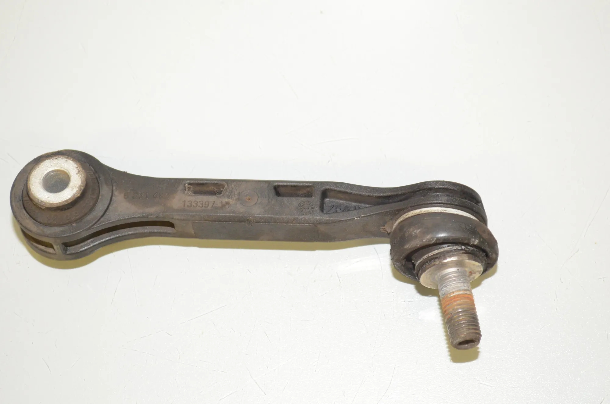 Rear Right Stabilizer Link – OEM 6861482 · BMW 7 (G11, G12) 730 d, Ld 2016 – 2