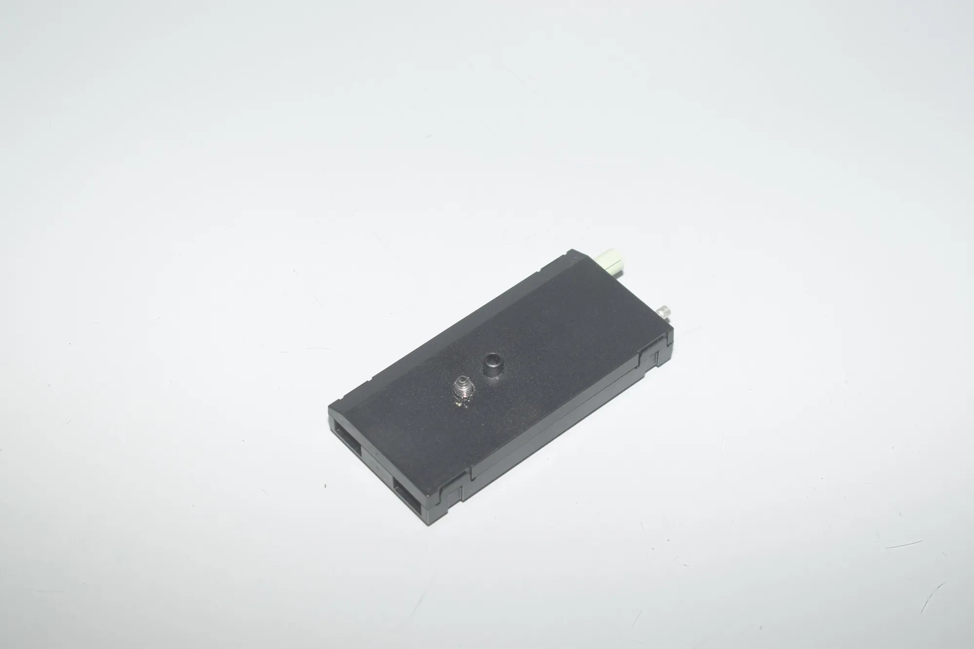 Antenna Amplifier – OEM 9273666 · BMW 4 Cabrio (F33, F83) 420 i 2017 – 2