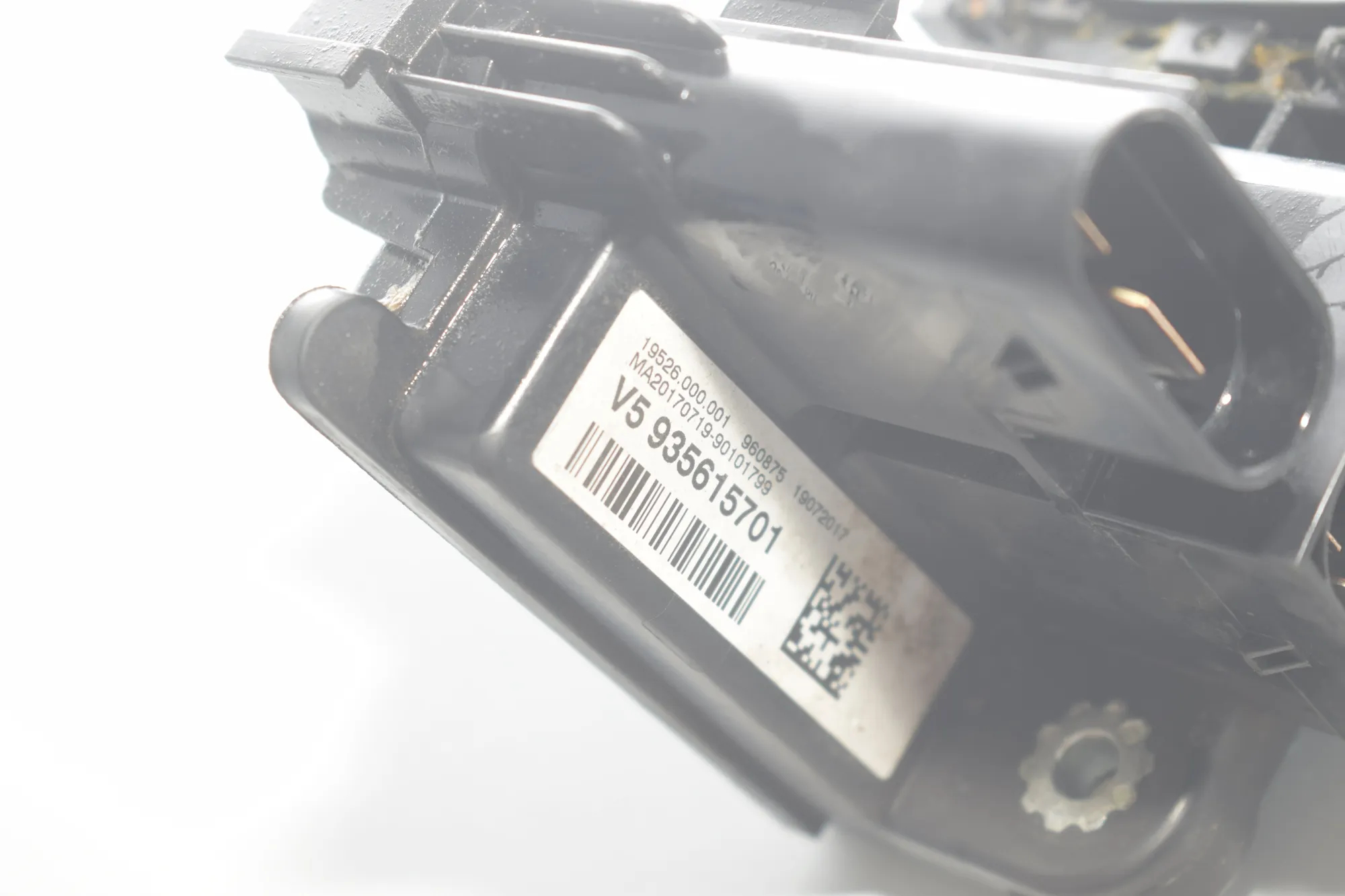 Power Distribution Unit – OEM 9356157 · BMW 4 Cabrio (F33, F83) 420 i 2017 – 5