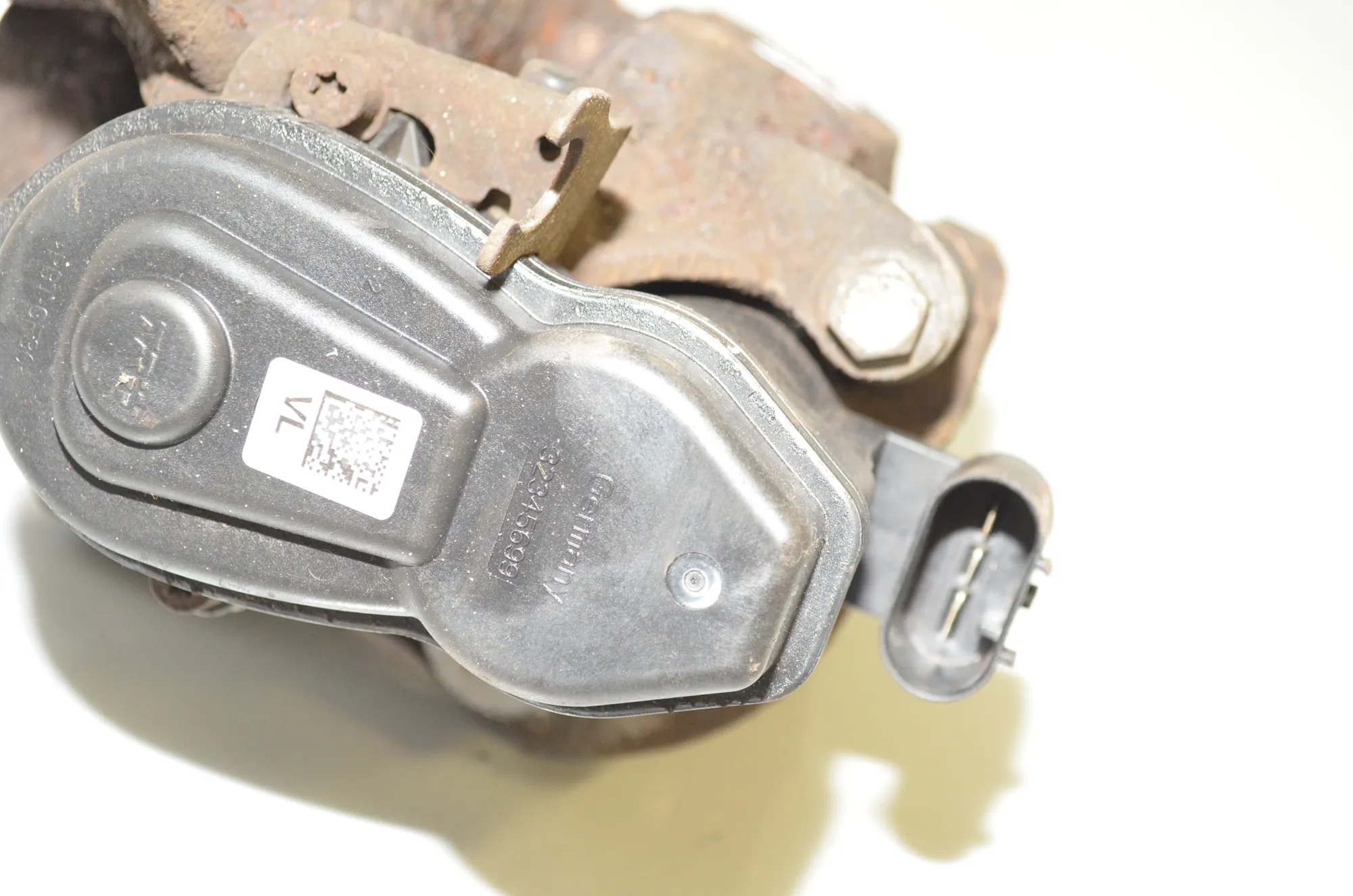 Rear Left Brake Caliper – OEM 34216793047 · BMW 5 Touring (F11) 530 d xDrive 2011 – 3