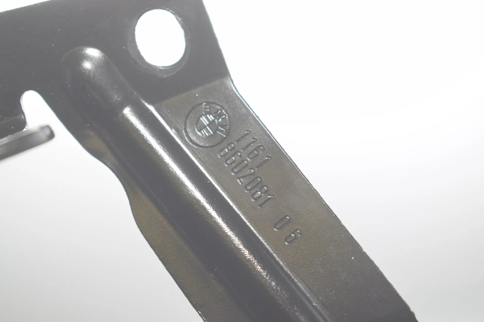 Bracket – OEM 8648410 · BMW 4 Cabrio (F33, F83) 420 i 2017 – 7
