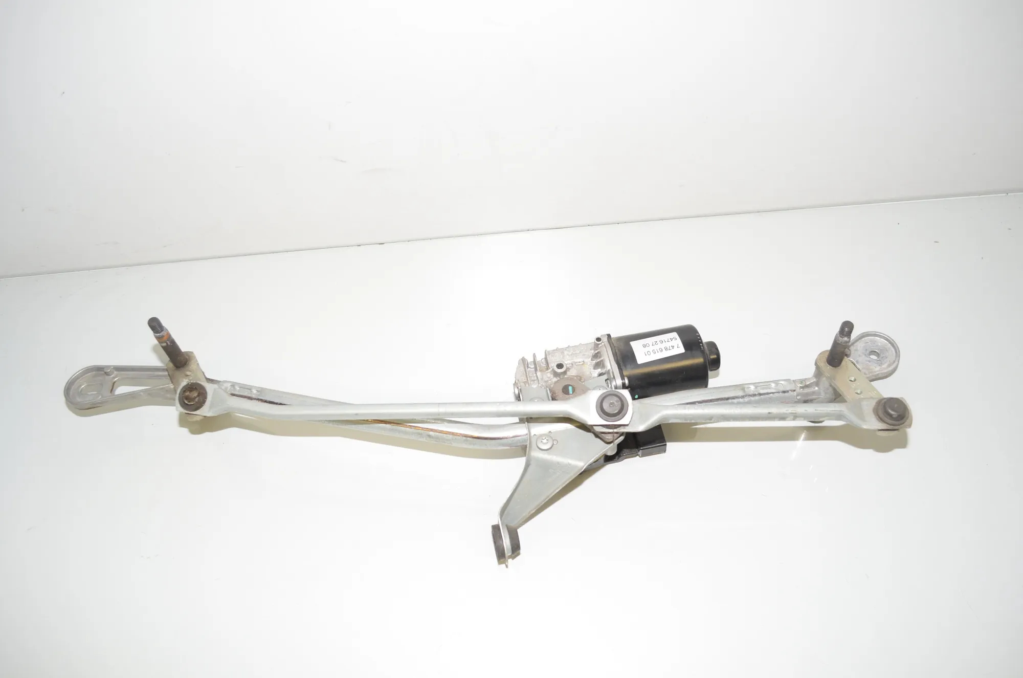 Front Windshield Wiper Mechanism – OEM 7623000 · BMW 7 (G11, G12) 730 d, Ld 2016 – 2