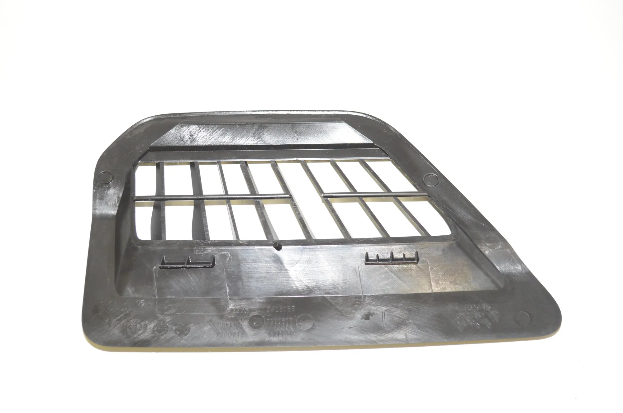 Rear Air Vent Grill – OEM 7343495 · BMW 7 (G11, G12) 730 d, Ld 2016 – 3