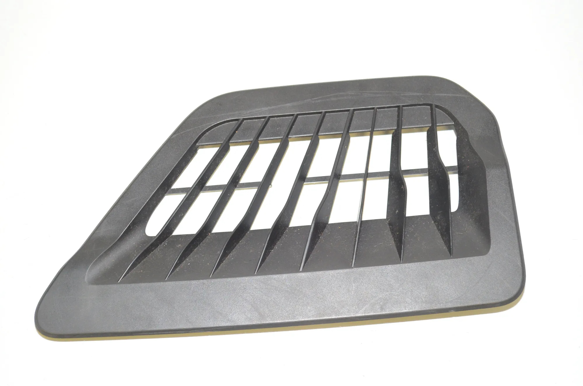 Rear Air Vent Grill – OEM 7343495 · BMW 7 (G11, G12) 730 d, Ld 2016