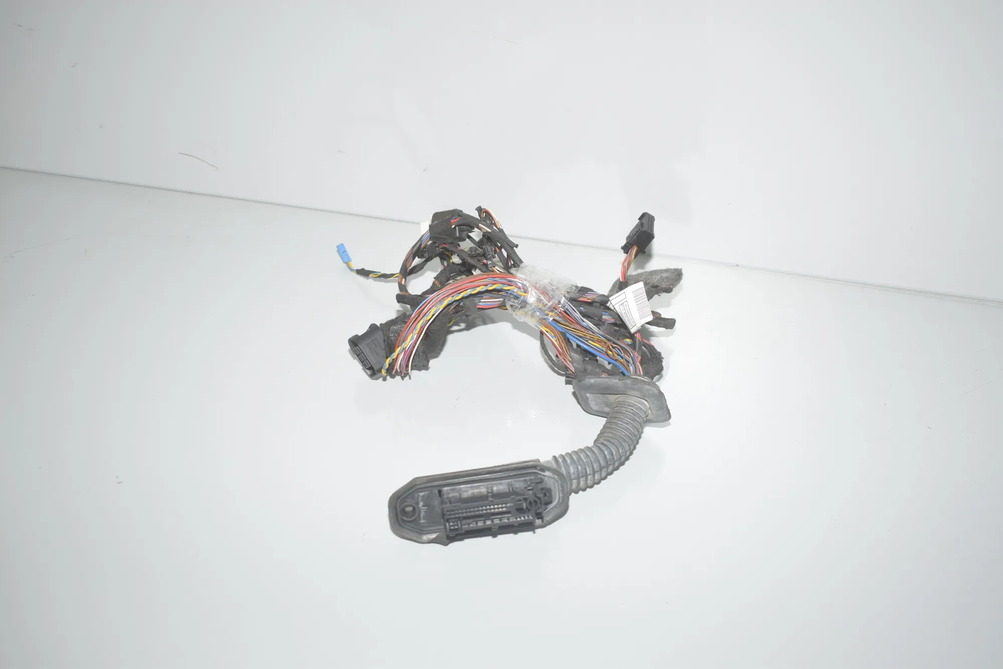 Front Right Door Wiring – OEM 9242070 · BMW X6 (E71, E72) M 50 d 2013 – 4