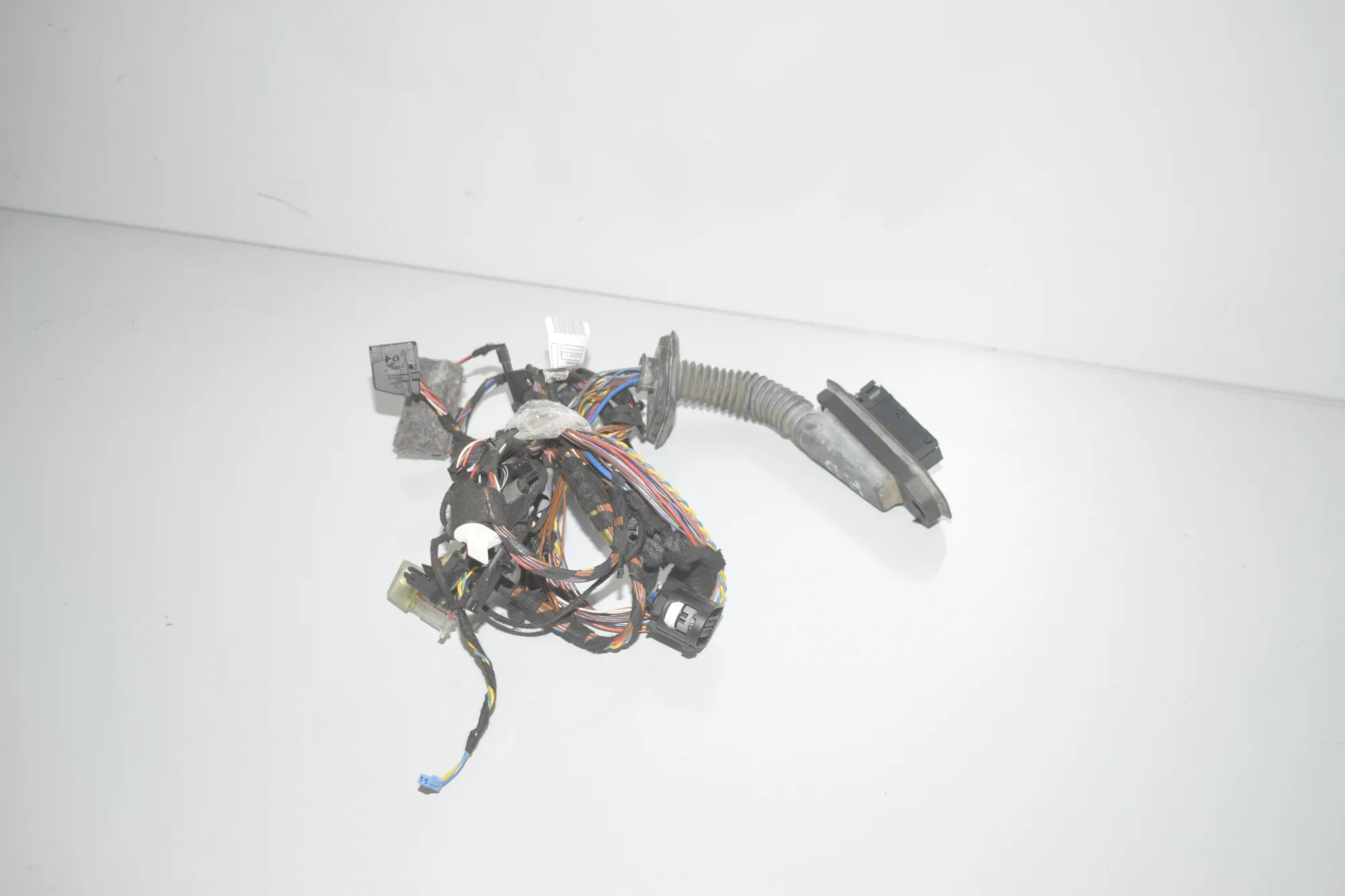 Front Right Door Wiring – OEM 9242070 · BMW X6 (E71, E72) M 50 d 2013 – 3