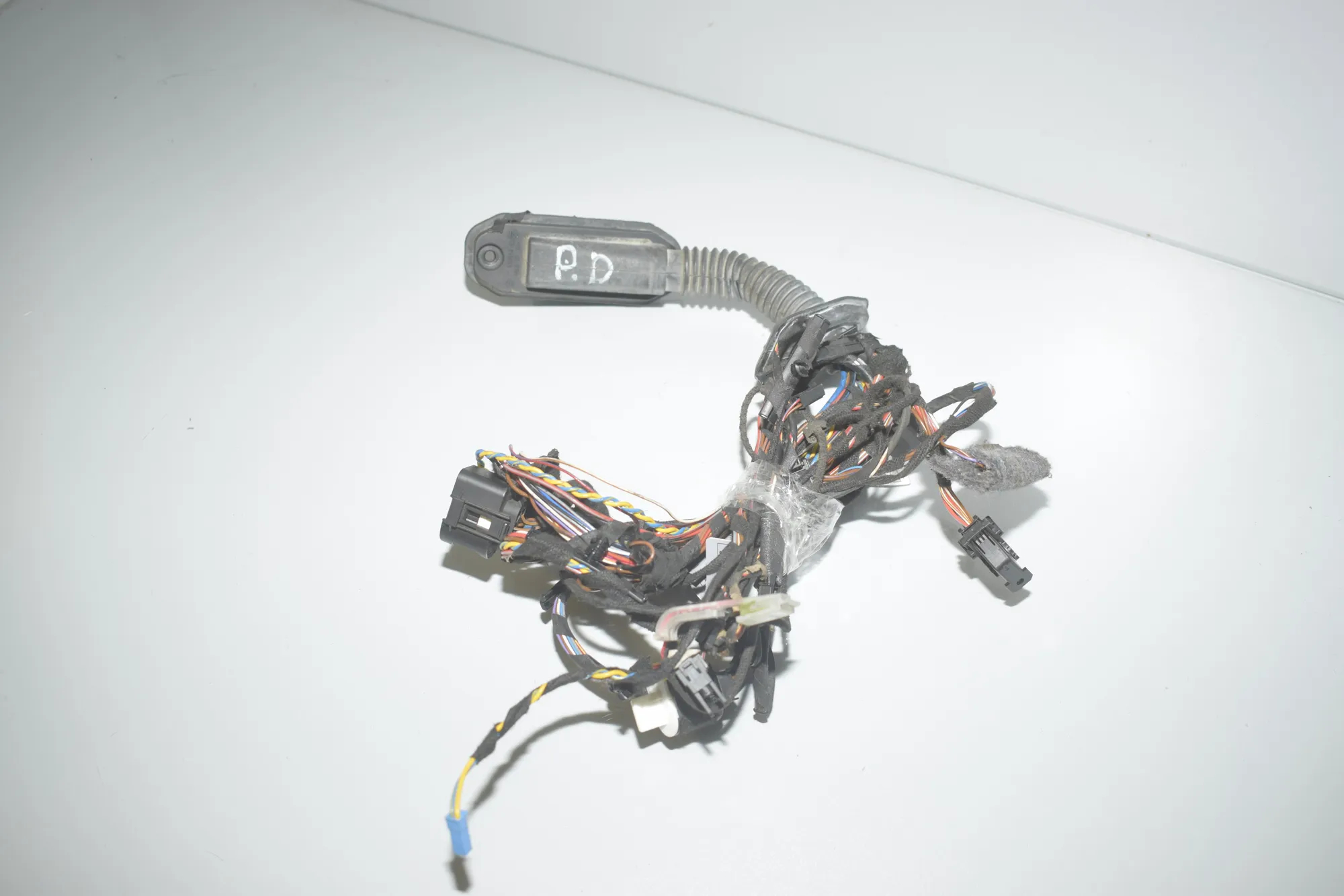 Front Right Door Wiring – OEM 9242070 · BMW X6 (E71, E72) M 50 d 2013 – 2