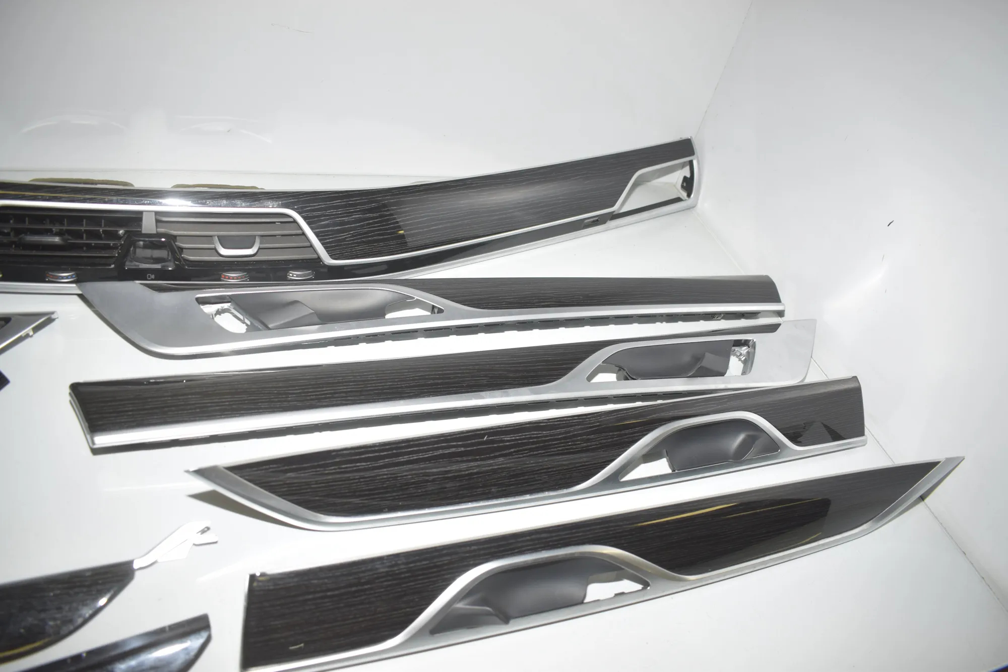 Interior Trim Strips Kit – OEM 7851834 · BMW 7 (G11, G12) 730 d, Ld 2016 – 5