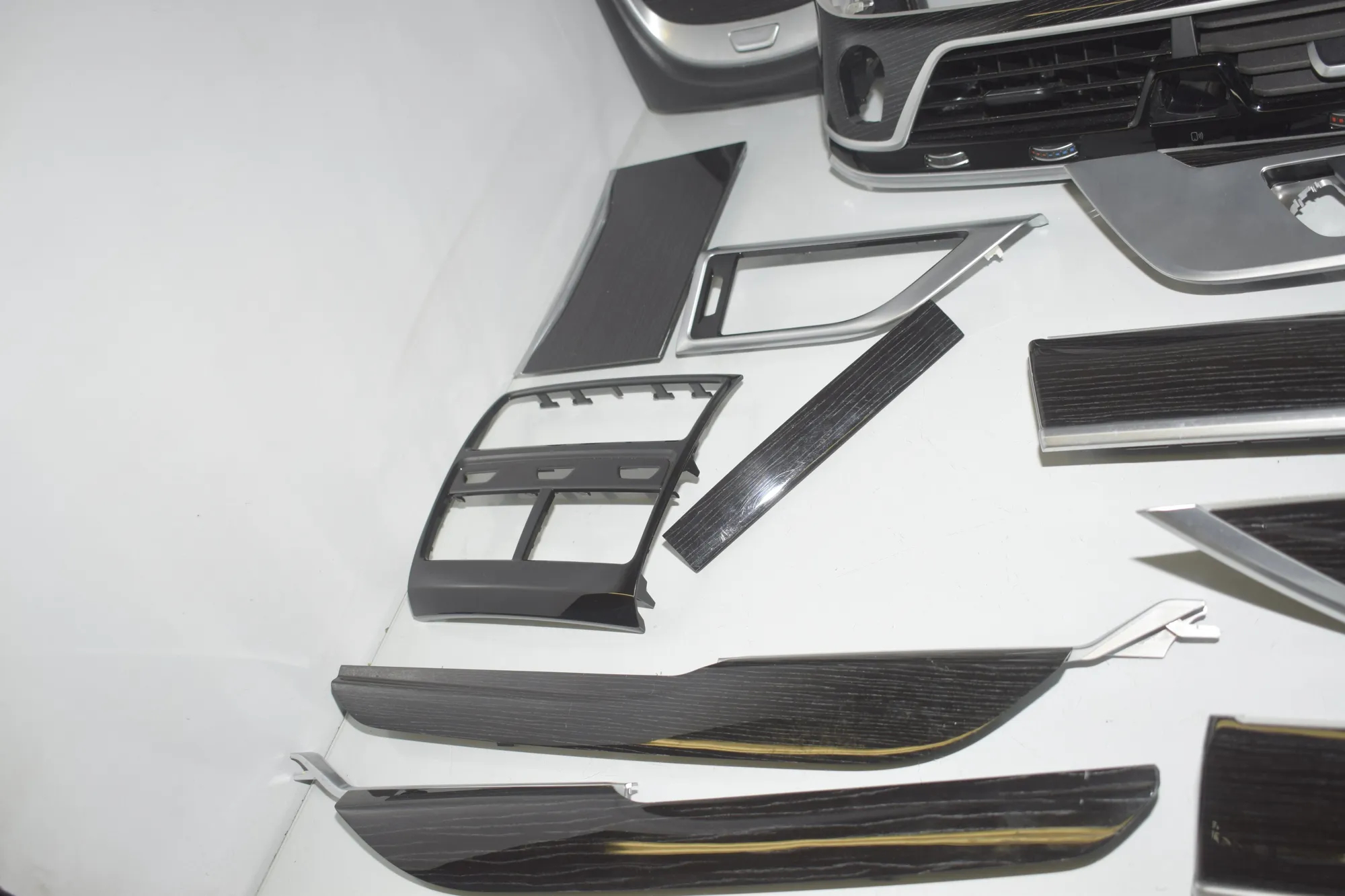 Interior Trim Strips Kit – OEM 7851834 · BMW 7 (G11, G12) 730 d, Ld 2016 – 6