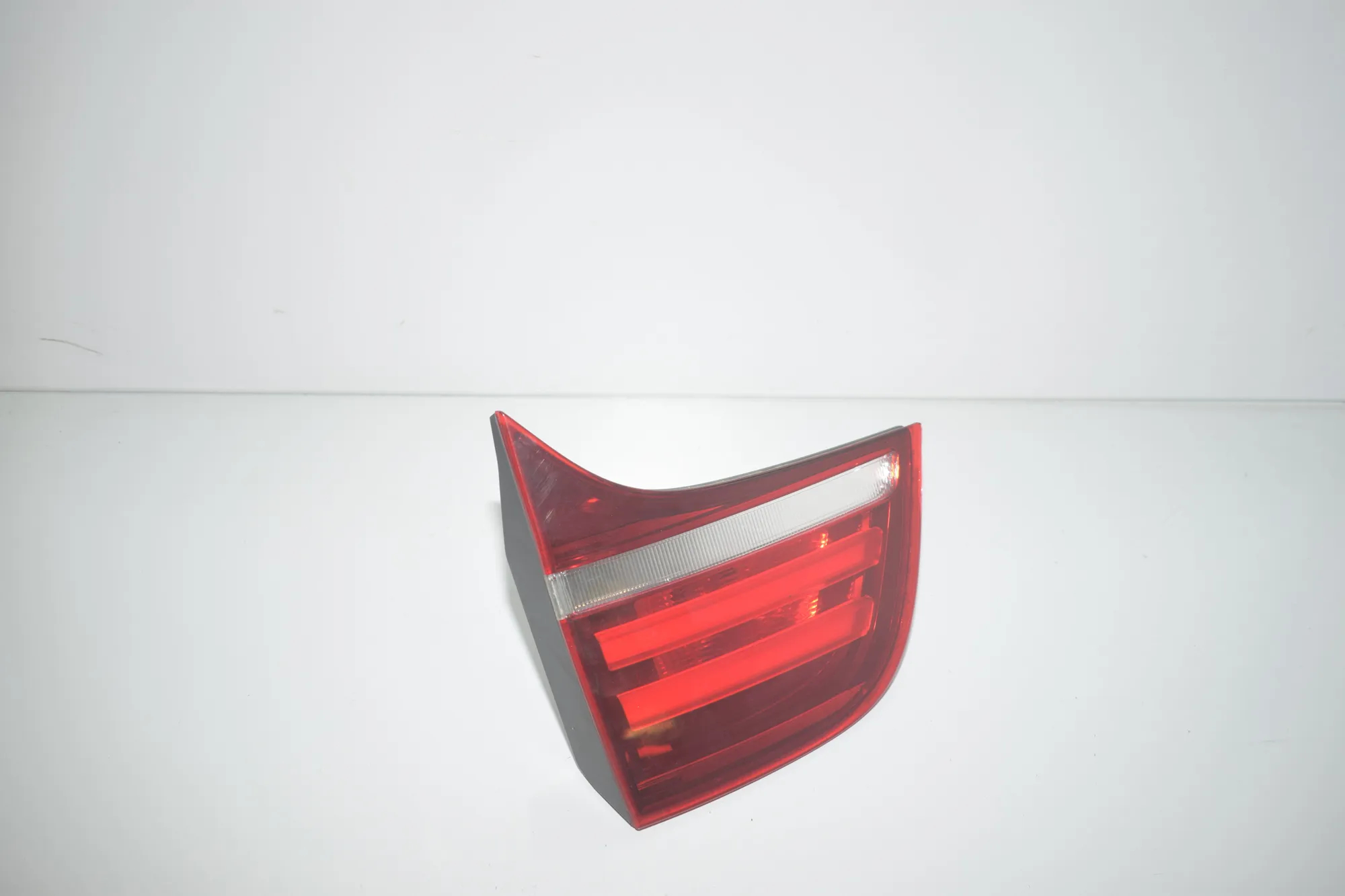Left Side Tailgate Tail Light – OEM 7295005 · BMW X6 (E71, E72) M 50 d 2013 – 2
