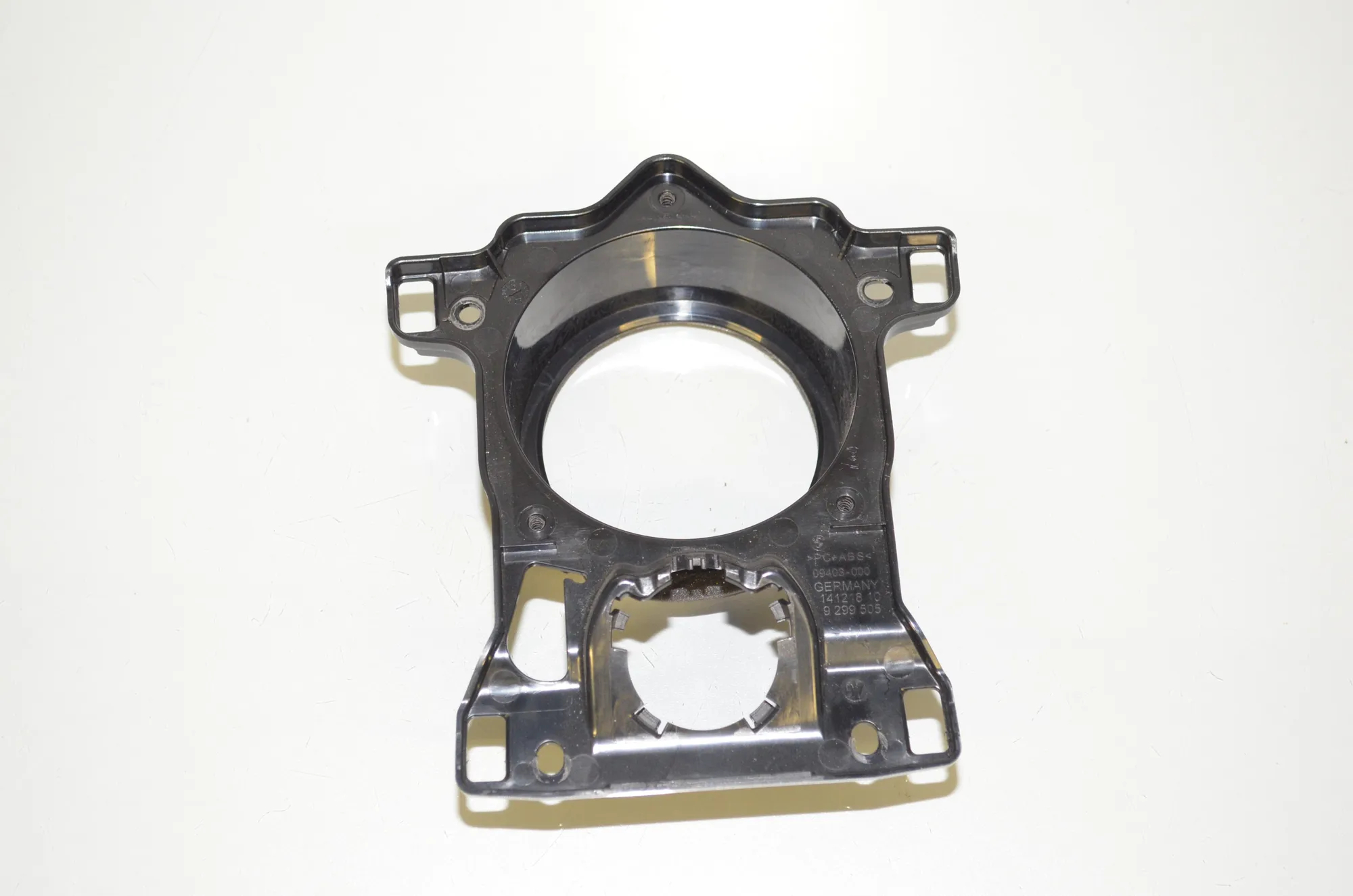 Bracket – OEM 9299505 · BMW 7 (G11, G12) 730 d, Ld 2016 – 4
