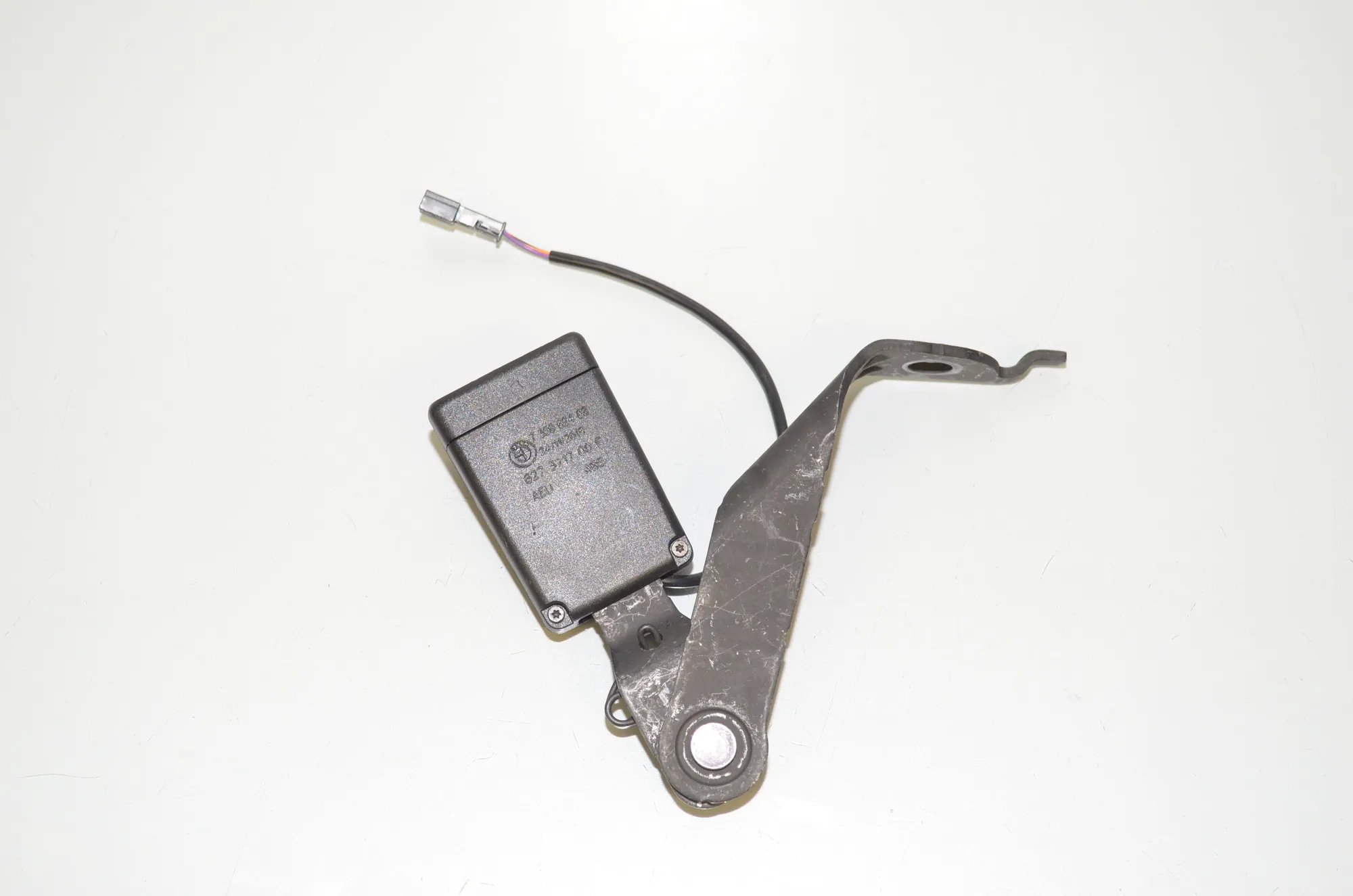 Rear Right Seat Buckle – OEM 7356624 · BMW 7 (G11, G12) 730 d, Ld 2016 – 2