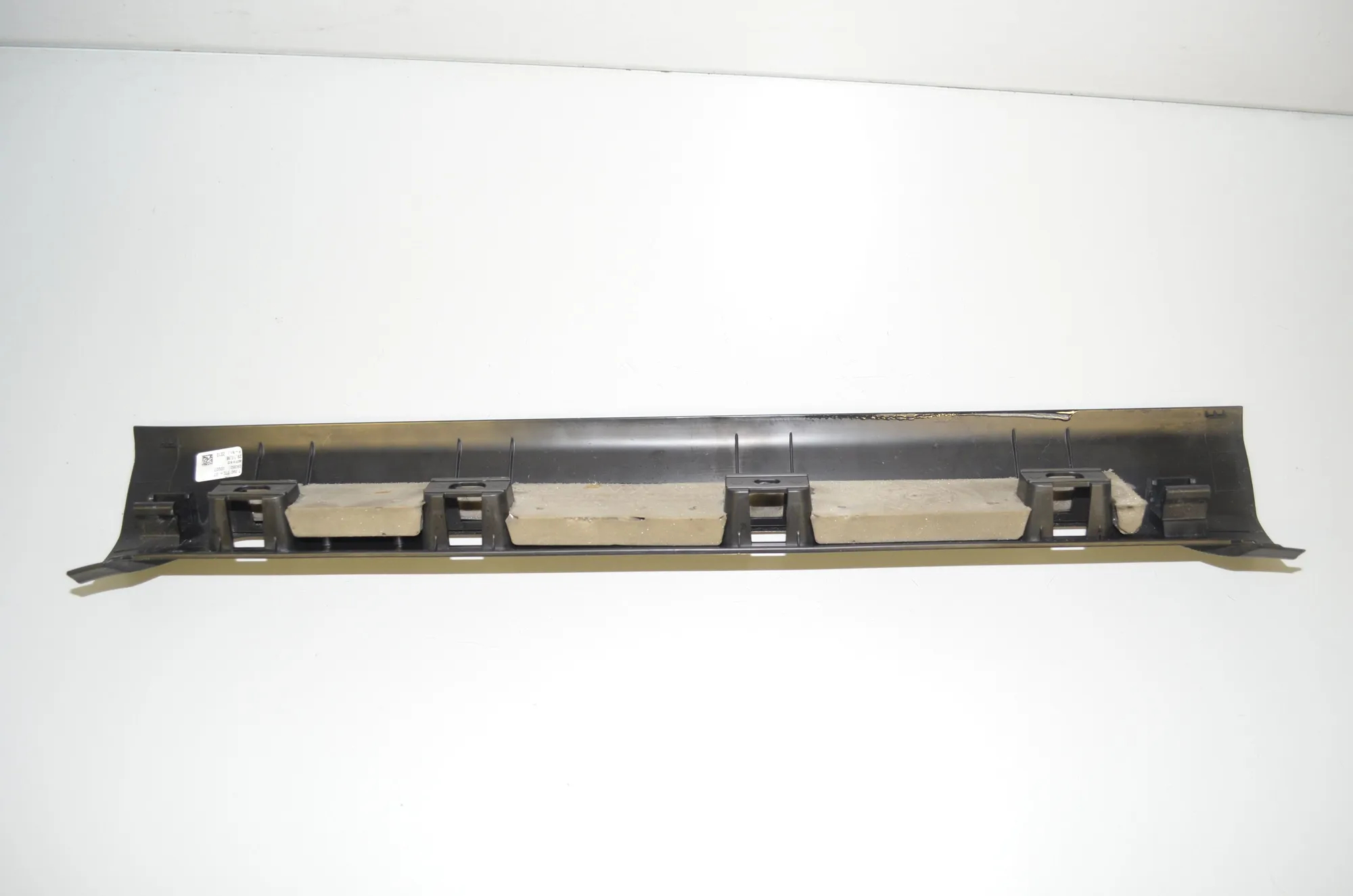 Front Right Interior Step Trim – OEM 7343494 · BMW 7 (G11, G12) 730 d, Ld 2016 – 4