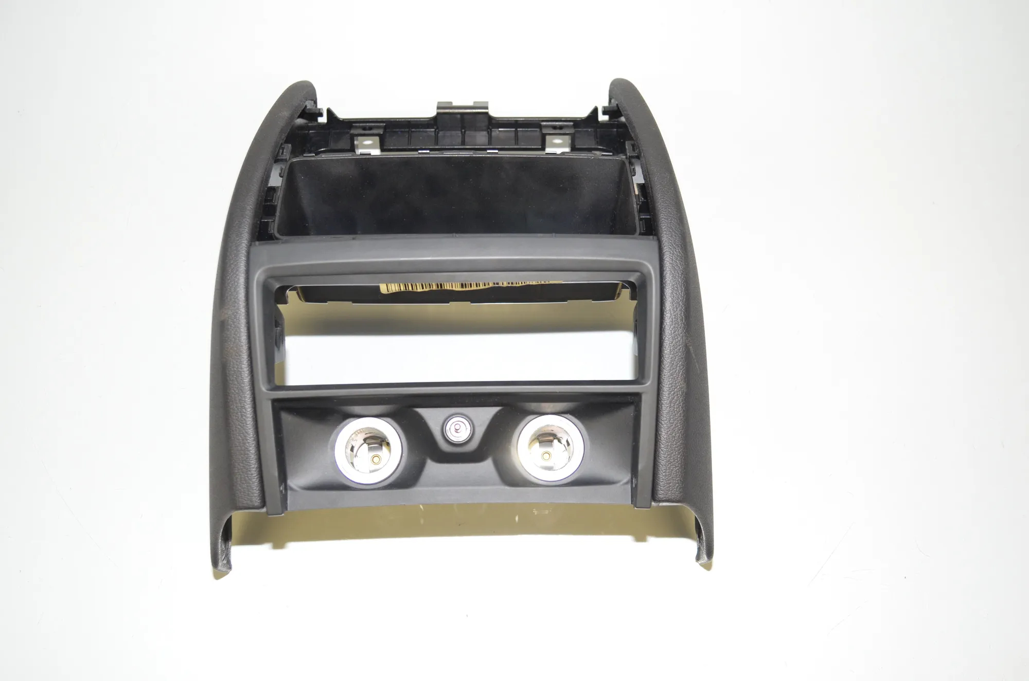 Center Console Trim – OEM 9302186 · BMW 7 (G11, G12) 730 d, Ld 2016
