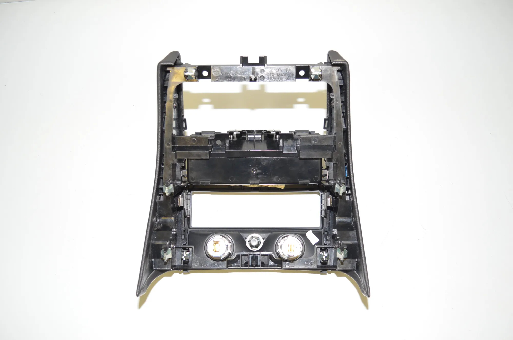 Center Console Trim – OEM 9302186 · BMW 7 (G11, G12) 730 d, Ld 2016 – 3