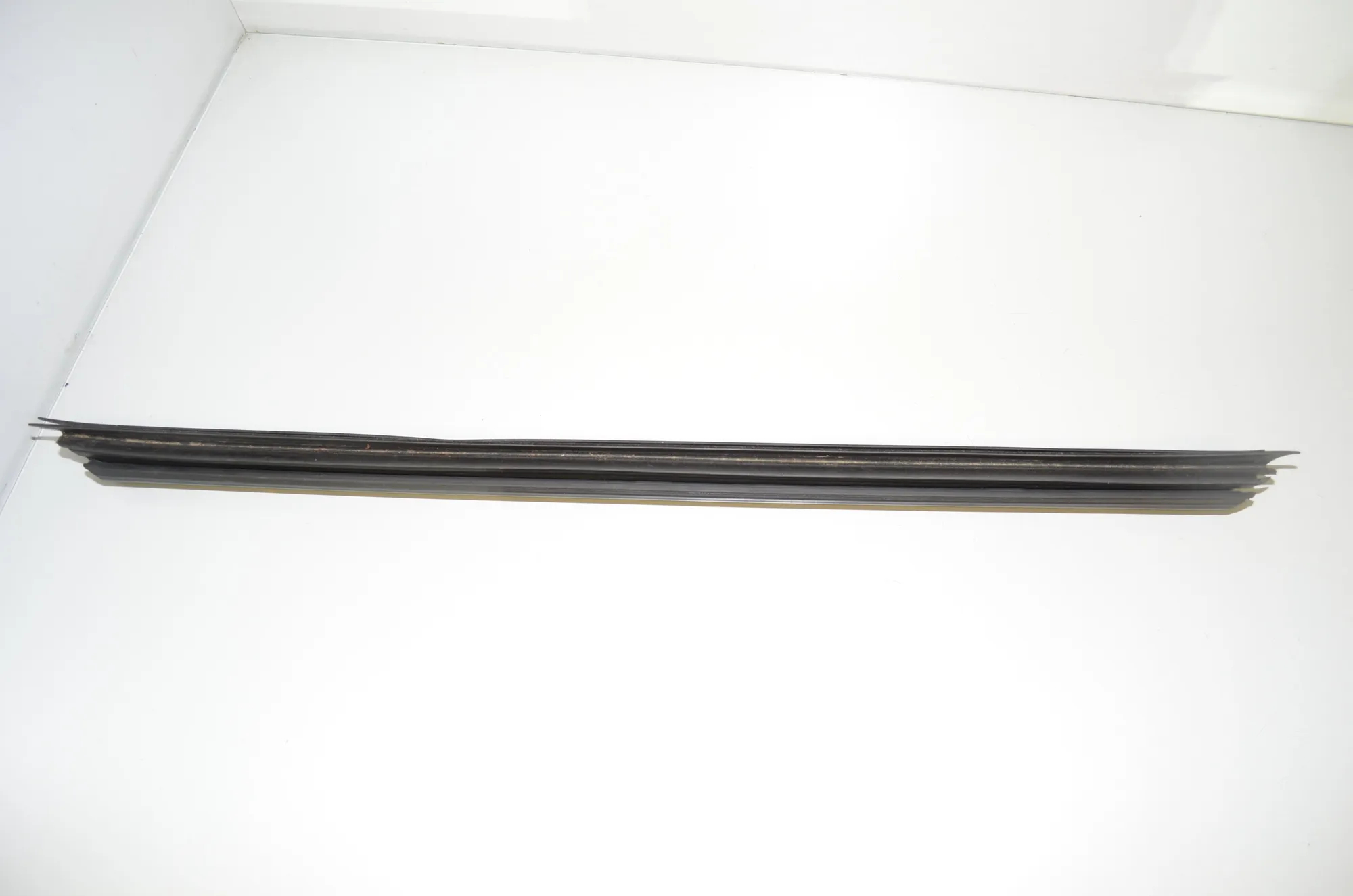 Front Right Door Window Molding – OEM 7336012 · BMW 7 (G11, G12) 730 d, Ld 2016 – 3