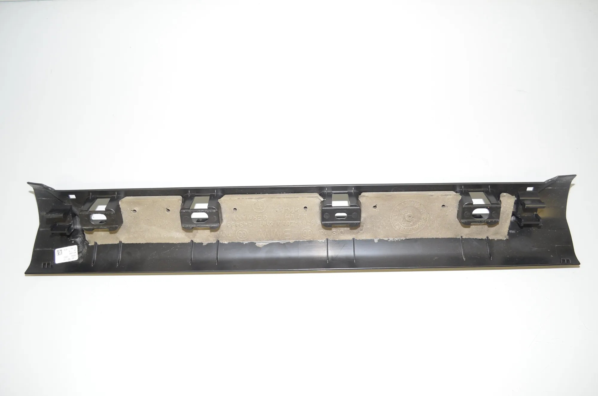 Front Left Interior Step Trim – OEM 7390769 · BMW 7 (G11, G12) 730 d, Ld 2016 – 3