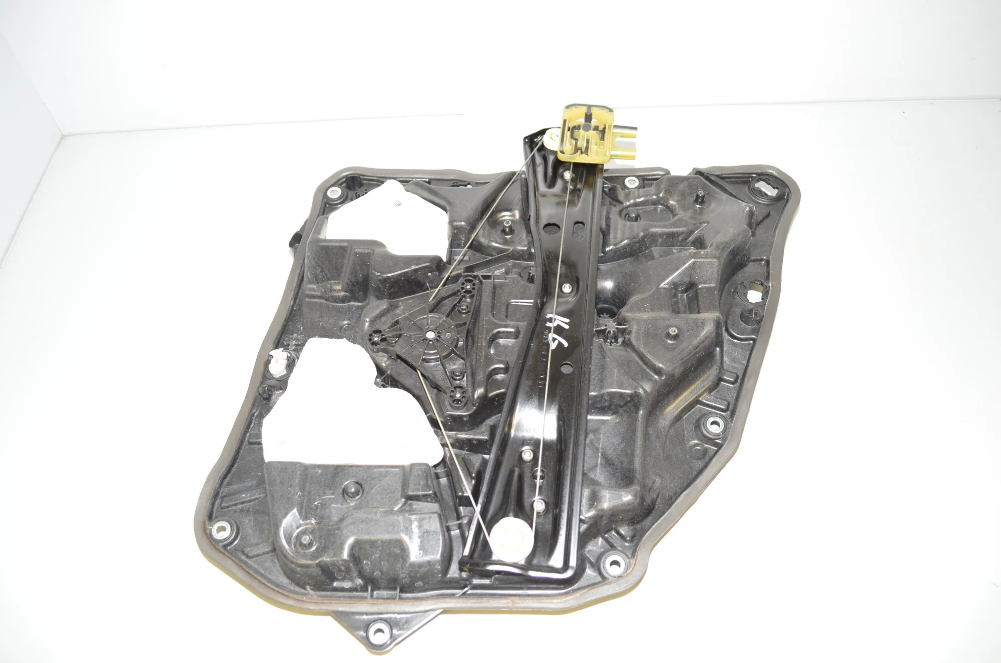 Rear Left Door Window Regulator – OEM 7479065 · BMW 7 (G11, G12) 730 d, Ld 2016 – 3