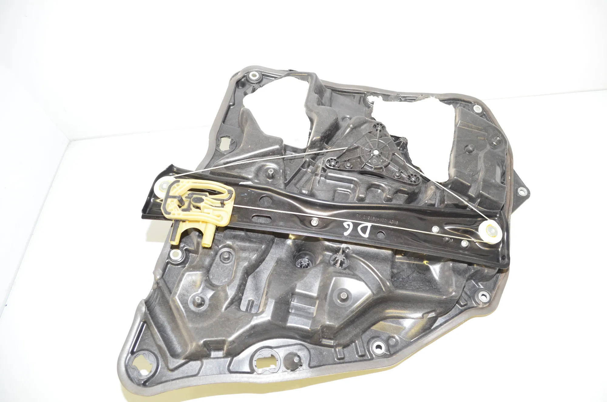 Rear Right Door Window Regulator – OEM 7479066 · BMW 7 (G11, G12) 730 d, Ld 2016 – 3