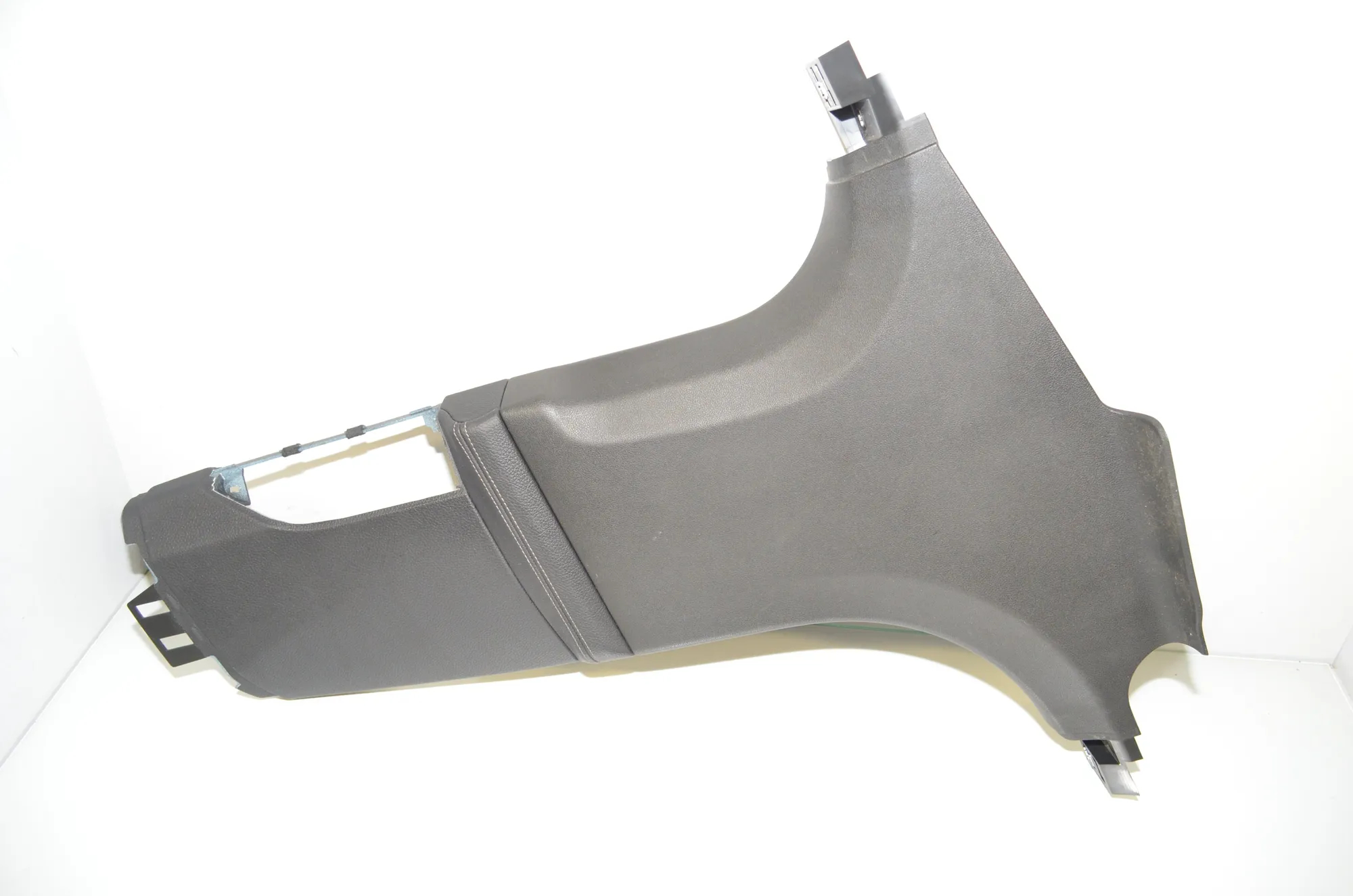 Right Side B Pillar Trim – OEM 7355332 · BMW 7 (G11, G12) 730 d, Ld 2016 – 2
