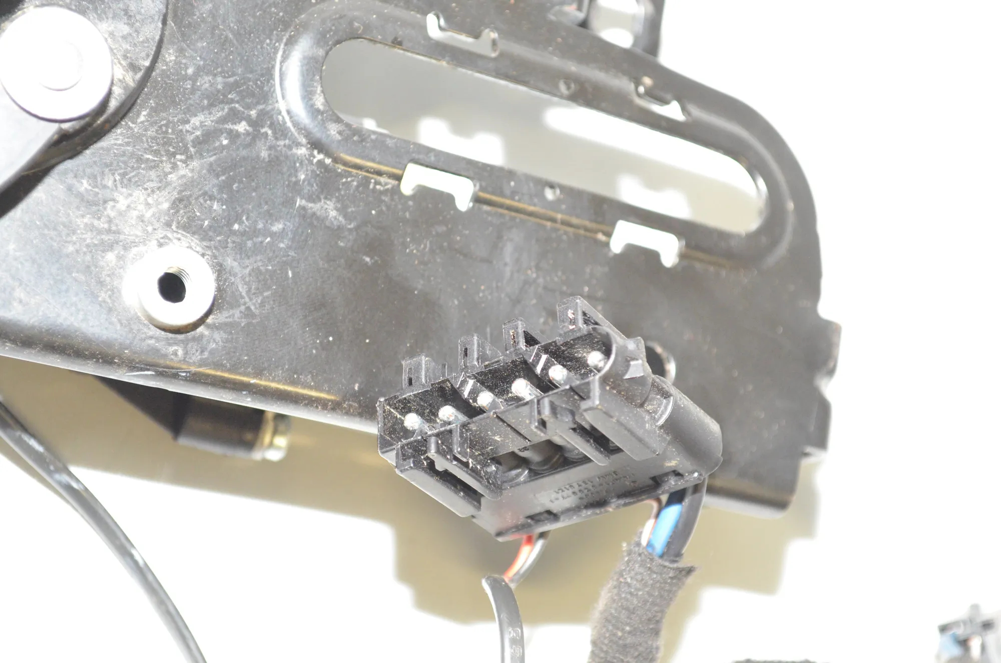 Other Control Units – OEM 90000100998 · BMW 2 Cabrio (F23) 220 i 2016 – 5